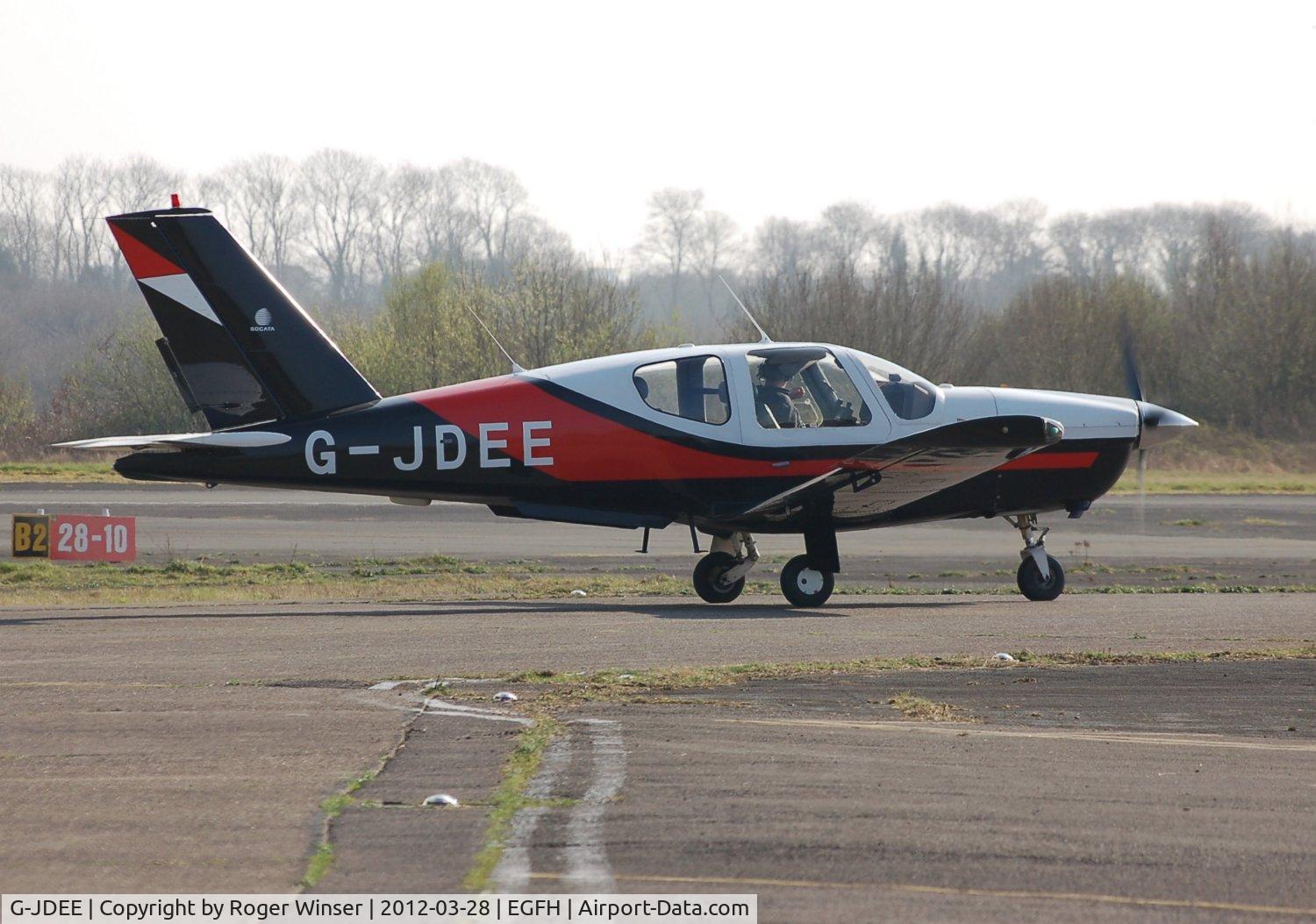 G-JDEE, 1982 Socata TB-20 Trinidad C/N 333, Visiting TB20 Trinadad.