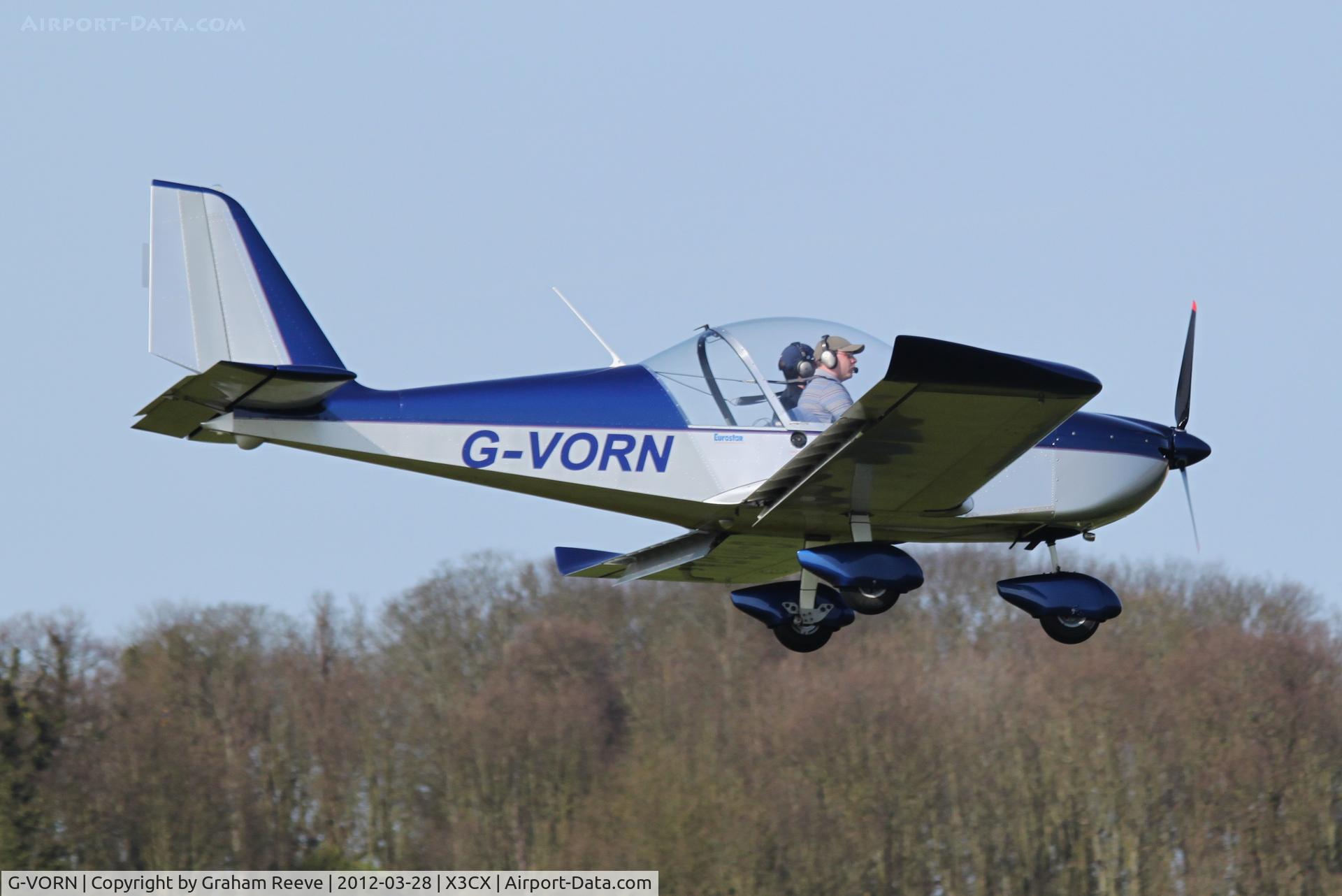 G-VORN, 2004 Aerotechnik EV-97 Eurostar C/N PFA 315-14299, About to land.