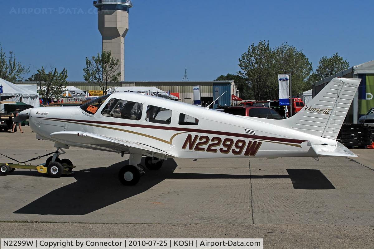 N2299W, Piper PA-28-161 C/N 2842363, EAA Airventure 2010.