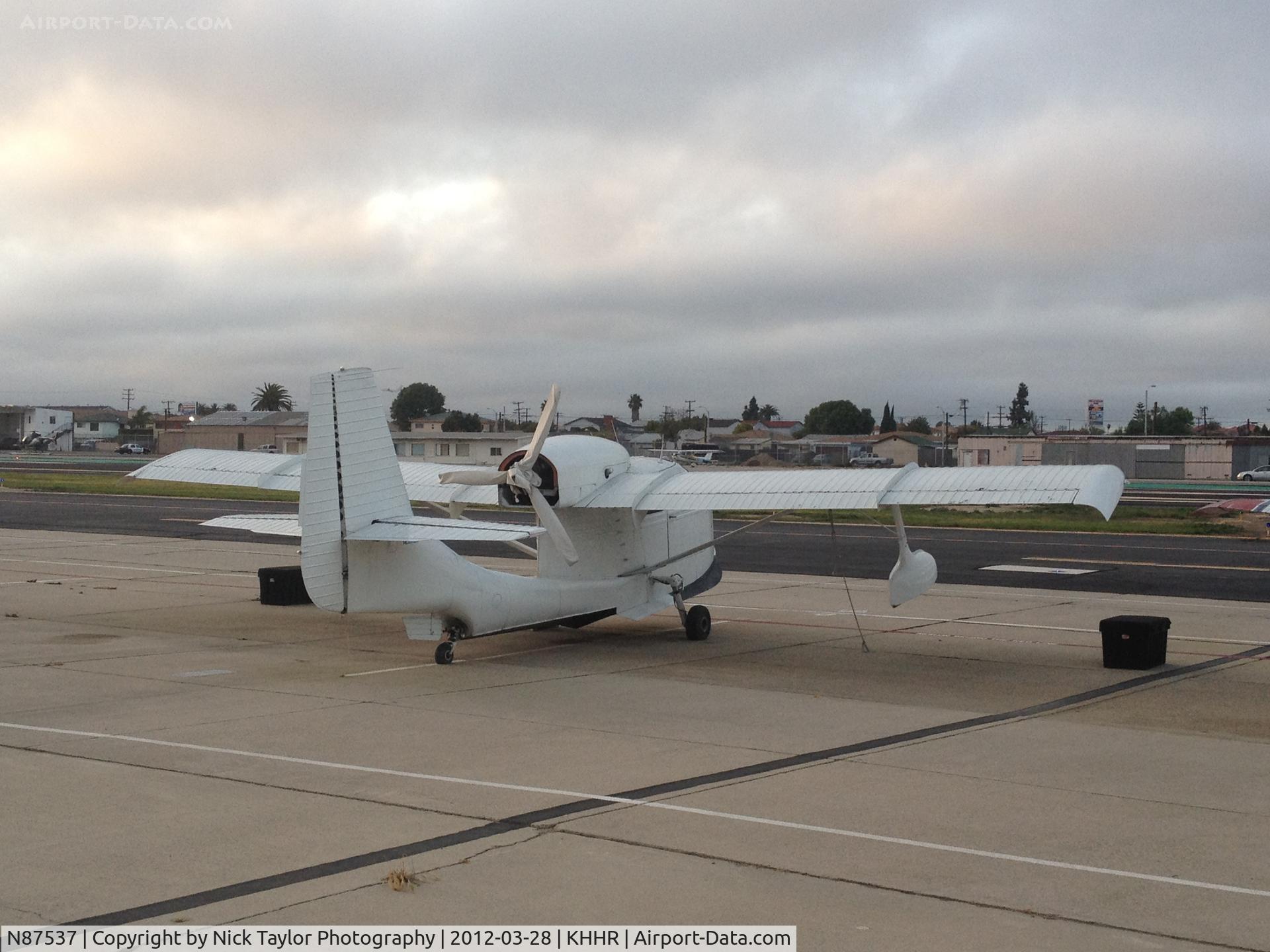 N87537, 1946 Republic RC-3 Seabee C/N 97, Parked on the west end