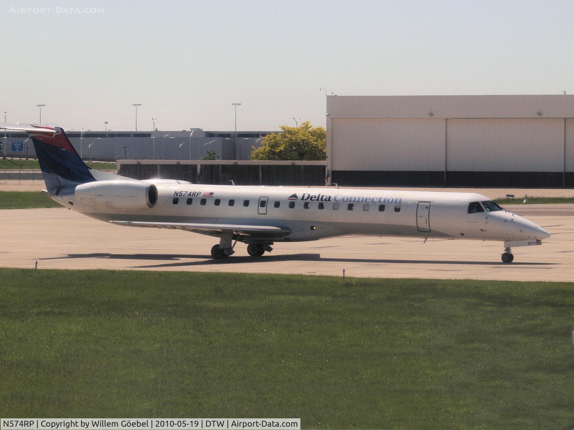 N574RP, 2004 Embraer ERJ-145LR (EMB-145LR) C/N 14500845, Taxi to the runway