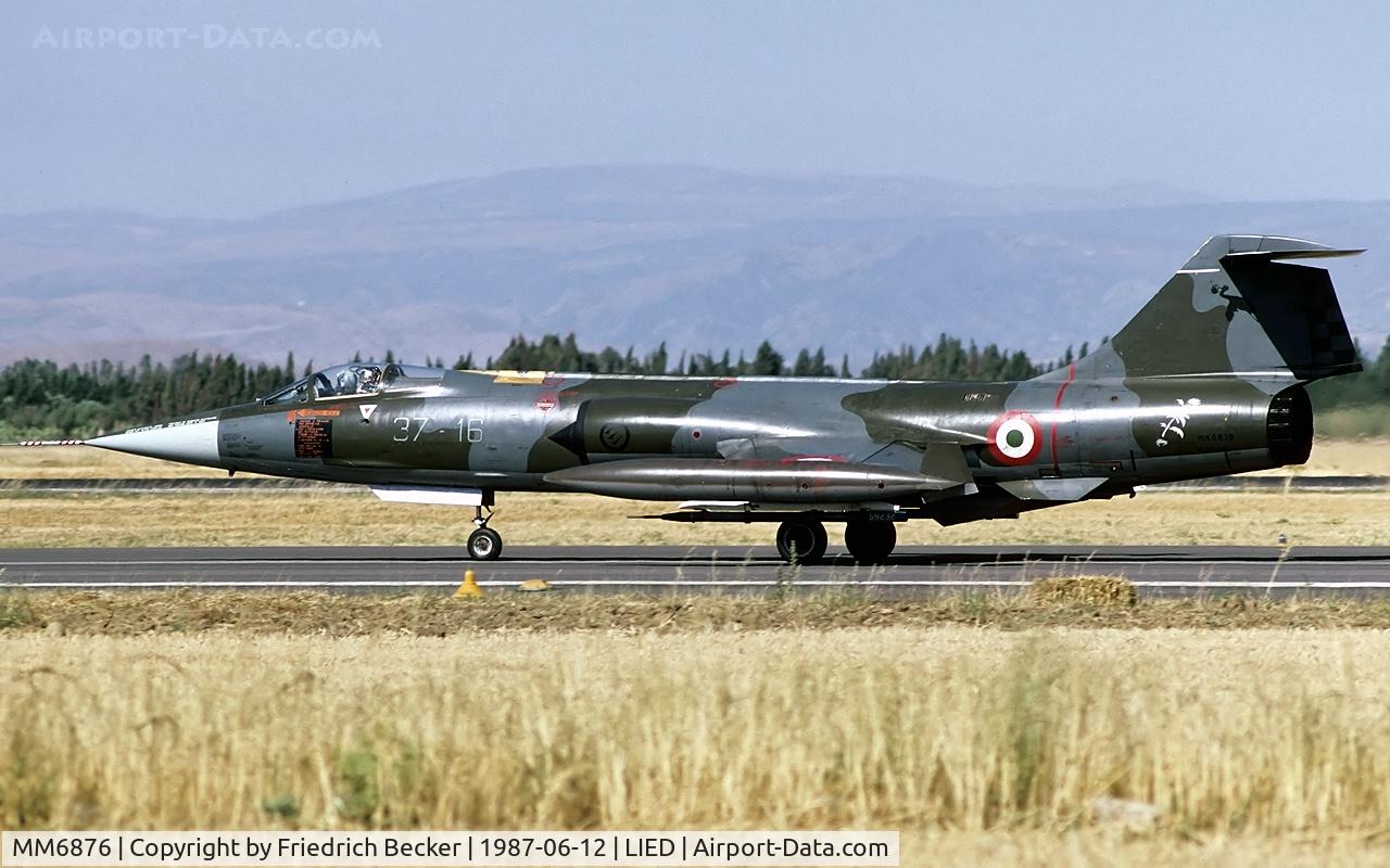 MM6876, Aeritalia F-104S-ASA Starfighter C/N 1176, taxying to the active