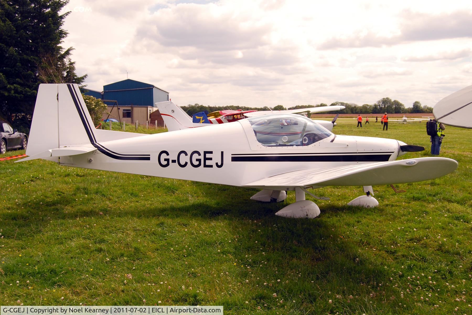 G-CGEJ, 2009 Alpi Aviation Pioneer 200-M C/N LAA 334-14909, Attending the Fly-in at Clonbullogue.
