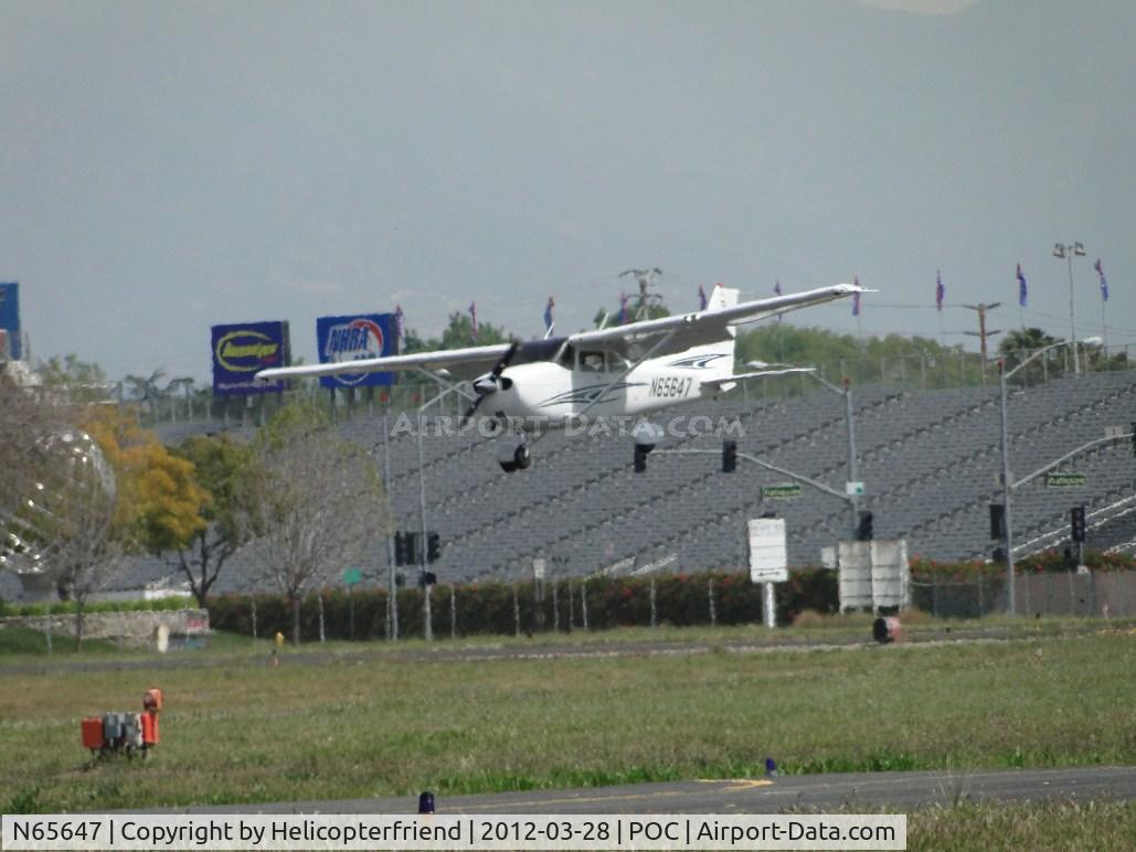 N65647, 2005 Cessna 172S C/N 172S9778, On final to 26L