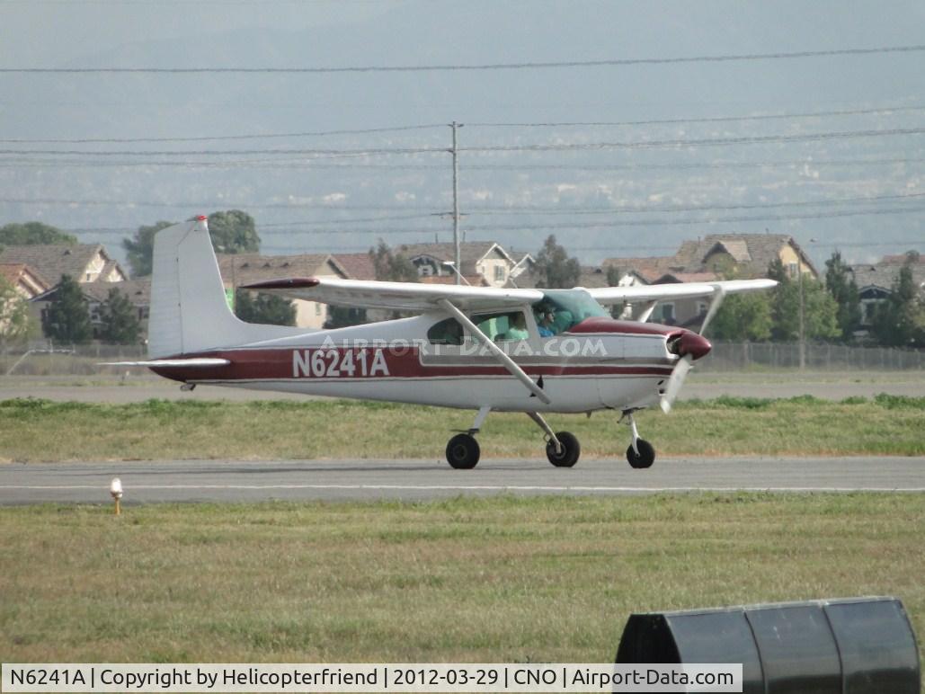 N6241A, 1956 Cessna 182 Skylane C/N 33041, Taxiing back after landing