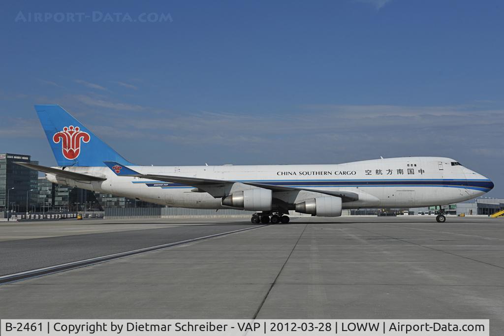 B-2461, Boeing 747-41BF/SCD C/N 32804, China Southern Boeing 747-400