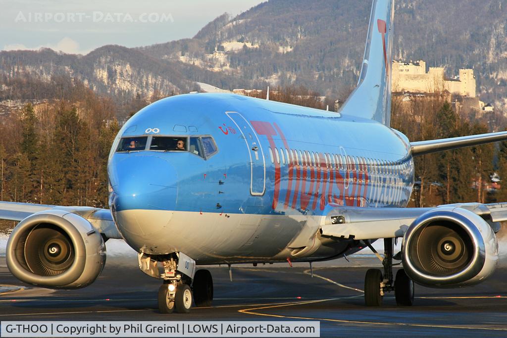 G-THOO, 1998 Boeing 737-33V C/N 29335, Taken at SZG. Fortunately I got the beautiful B733 in nice evening colours :)