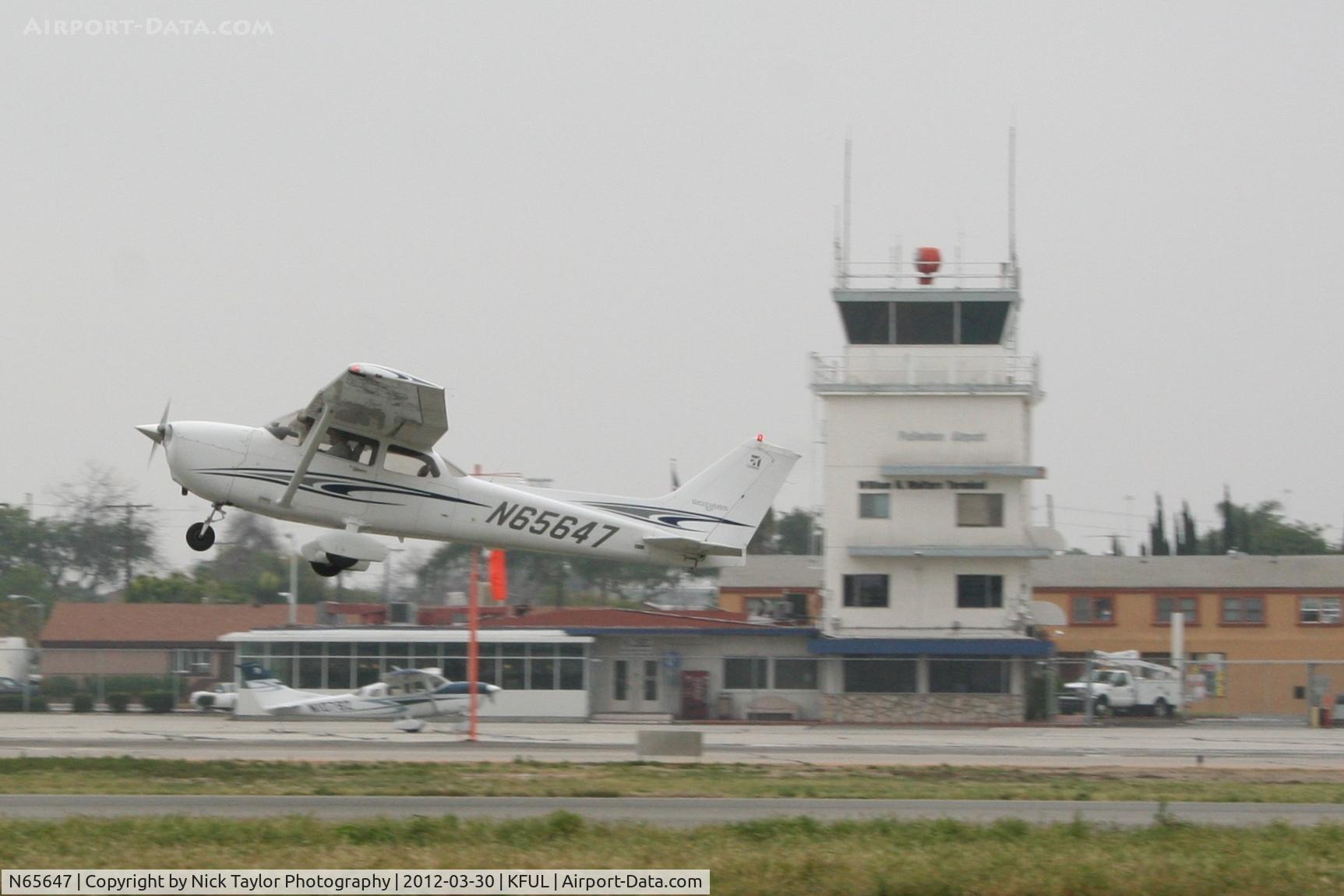 N65647, 2005 Cessna 172S C/N 172S9778, Departing RWY6