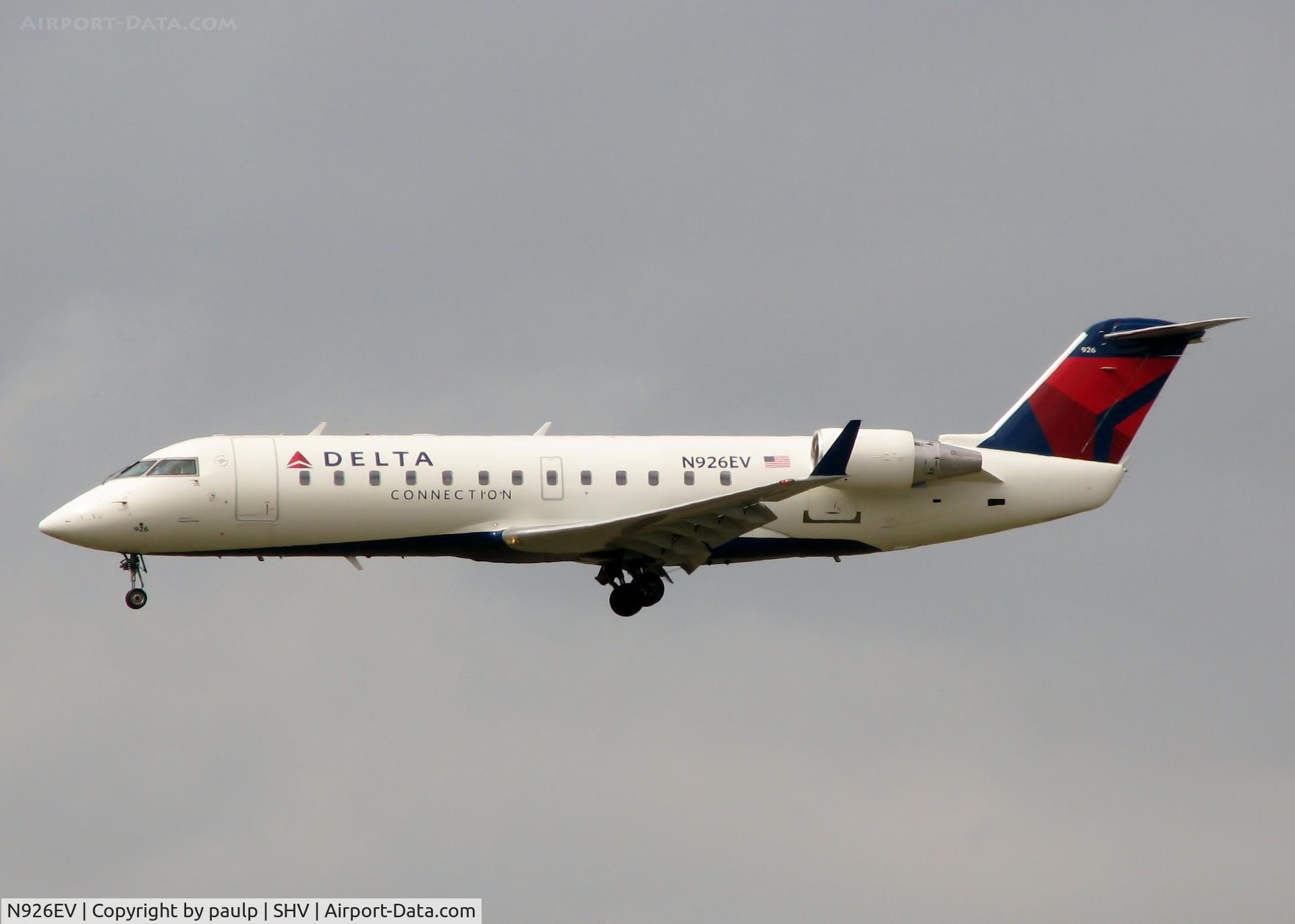 N926EV, 2003 Bombardier CRJ-200ER (CL-600-2B19) C/N 7843, Landing at Shreveport Regional.