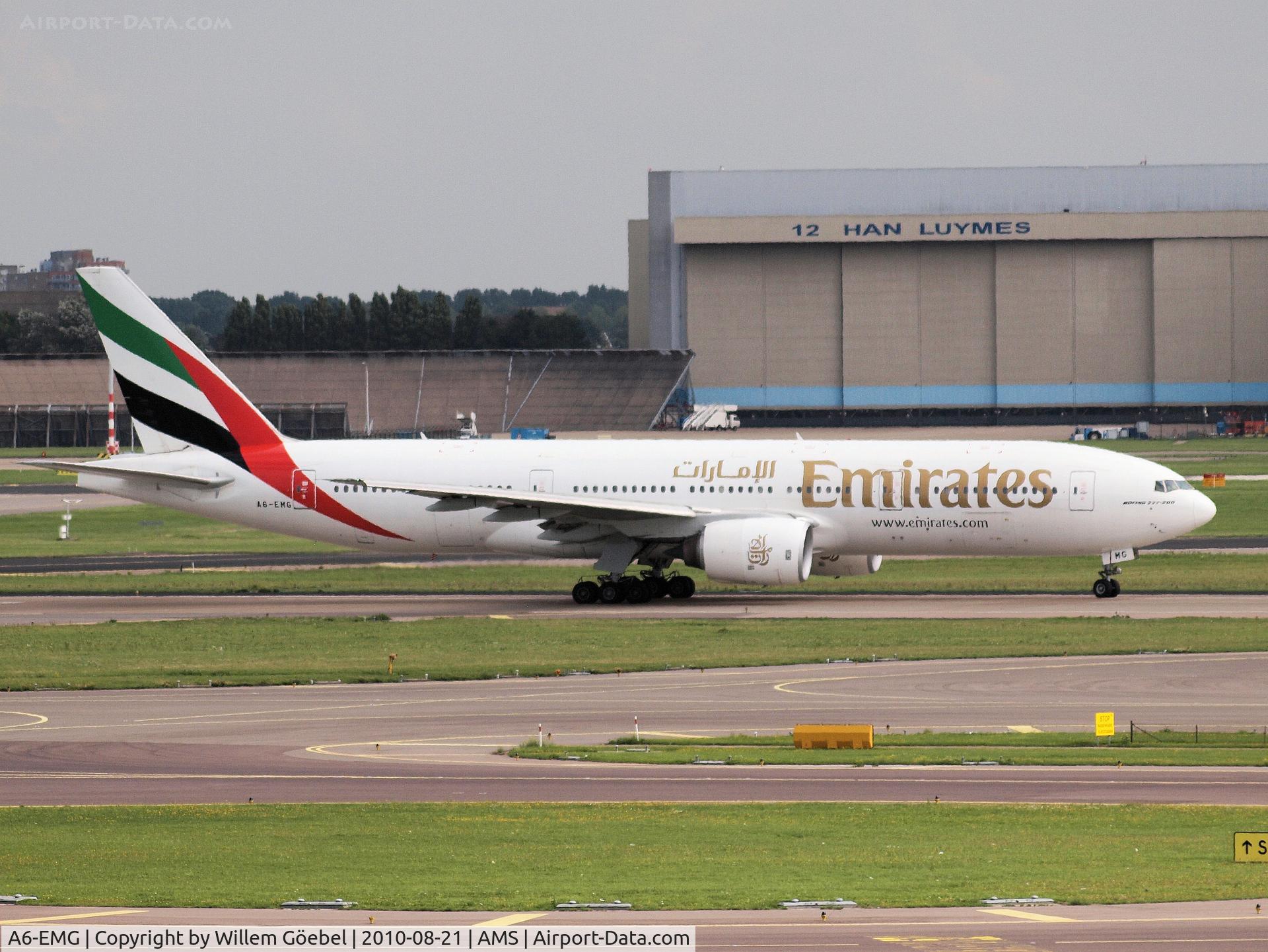 A6-EMG, 1997 Boeing 777-21H/ER C/N 27252, Taxi to the runway 24 of Schiphol Airport