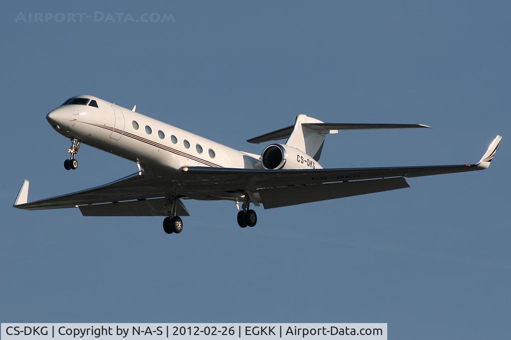 CS-DKG, 2007 Gulfstream Aerospace GV-SP (G550) C/N 5127, Arriving