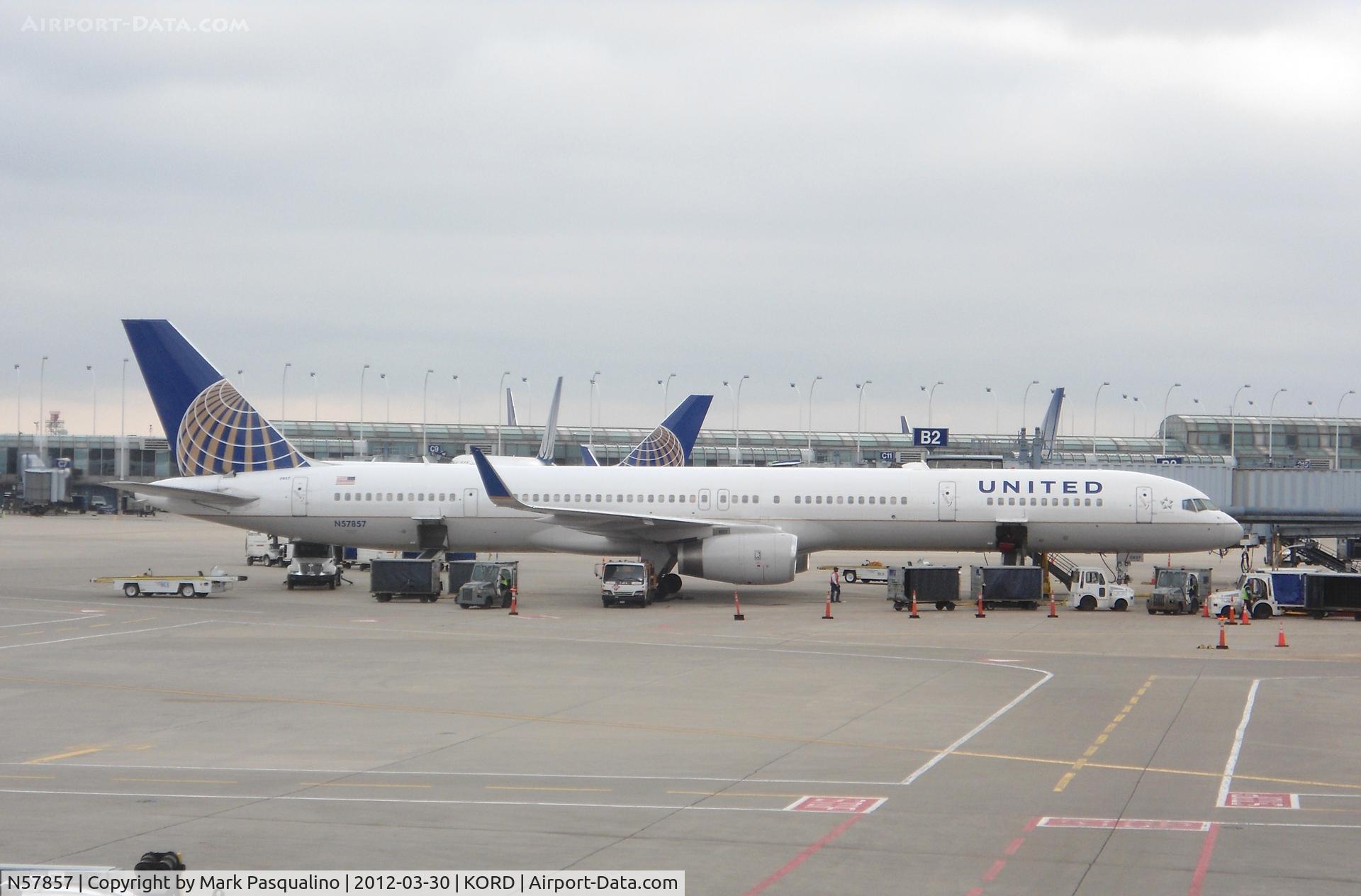 N57857, 2004 Boeing 757-324 C/N 32816, Boeing 757-300