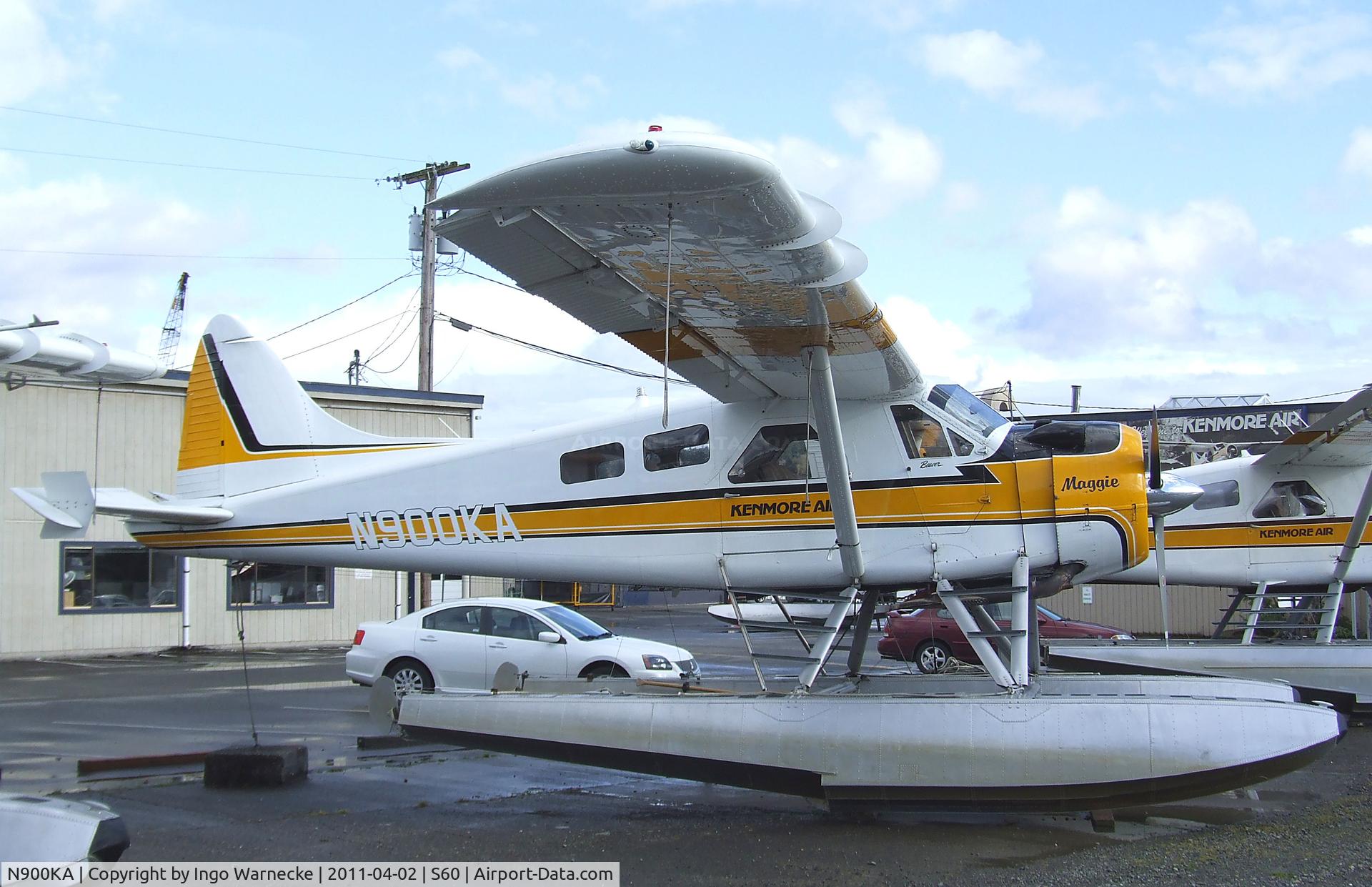 N900KA, 1967 De Havilland Canada DHC-2 Beaver Mk.I (L20A) C/N 1676, De Havilland Canada DHC-2 Beaver Mk. I on floats at Kenmore Air Harbor, Kenmore WA
