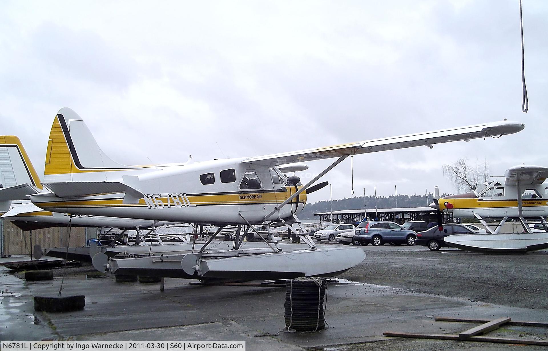 N6781L, 1953 De Havilland Canada U-6A Beaver C/N 788, De Havilland Canada DHC-2 Beaver Mk. I on floats at Kenmore Air Harbor, Kenmore WA