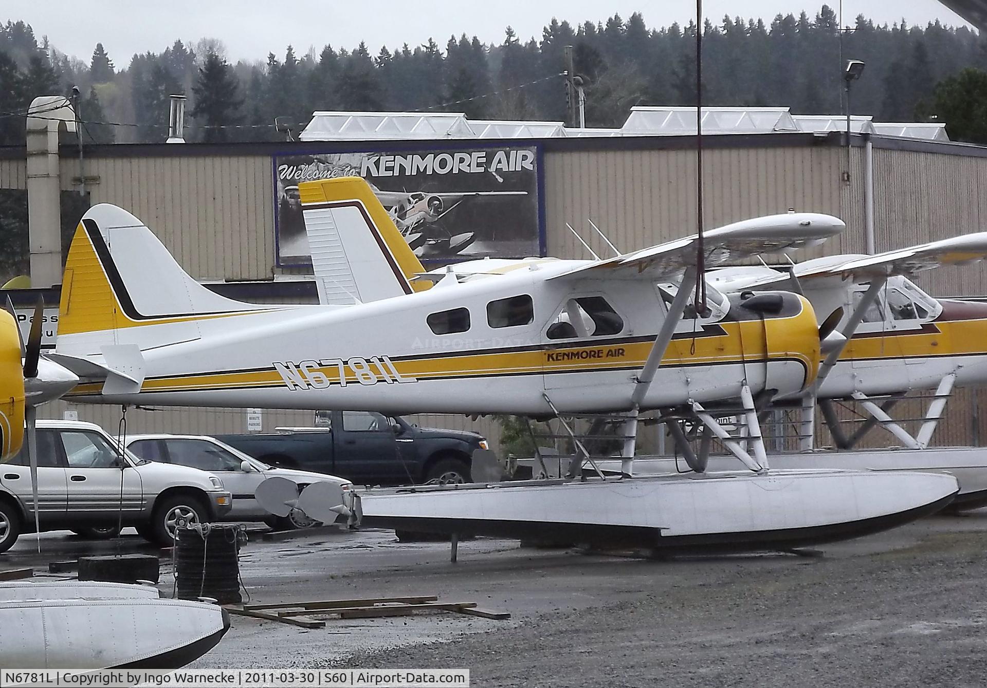 N6781L, 1953 De Havilland Canada U-6A Beaver C/N 788, De Havilland Canada DHC-2 Beaver Mk. I on floats at Kenmore Air Harbor, Kenmore WA