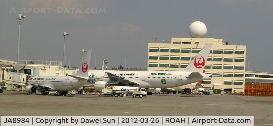 JA8984, 1997 Boeing 777-246 C/N 27651, Naha Airport
