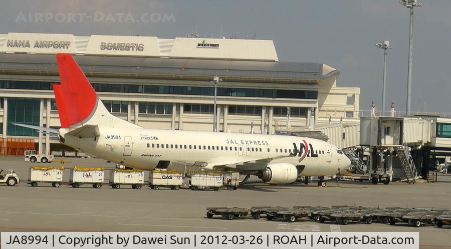 JA8994, Boeing 737-446 C/N 28097, Naha Airport