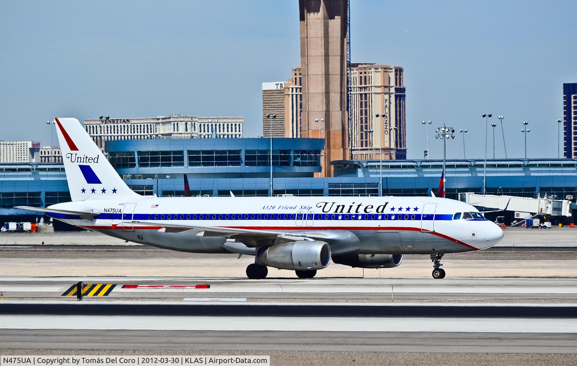 N475UA, 2001 Airbus A320-232 C/N 1495, N475UA United Air Lines 2001 Airbus A320-232 C/N 1495

Las Vegas - McCarran International (LAS / KLAS)
USA - Nevada, March 30, 2012
Photo: Tomás Del Coro