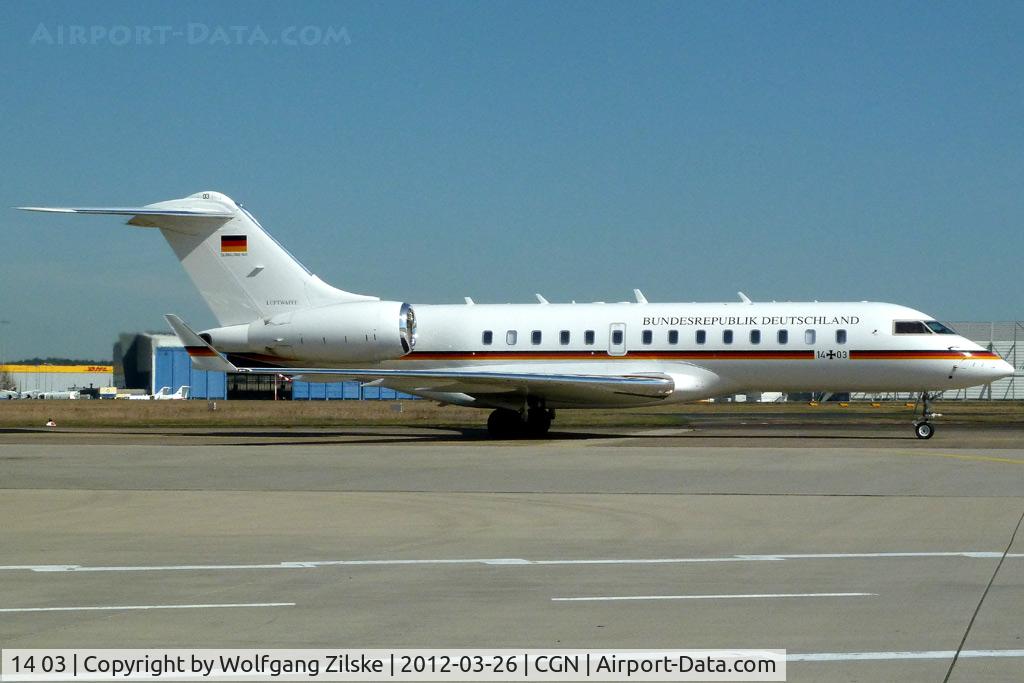 14 03, 2010 Bombardier BD-700-1A11 Global 5000 C/N 9411, visitor