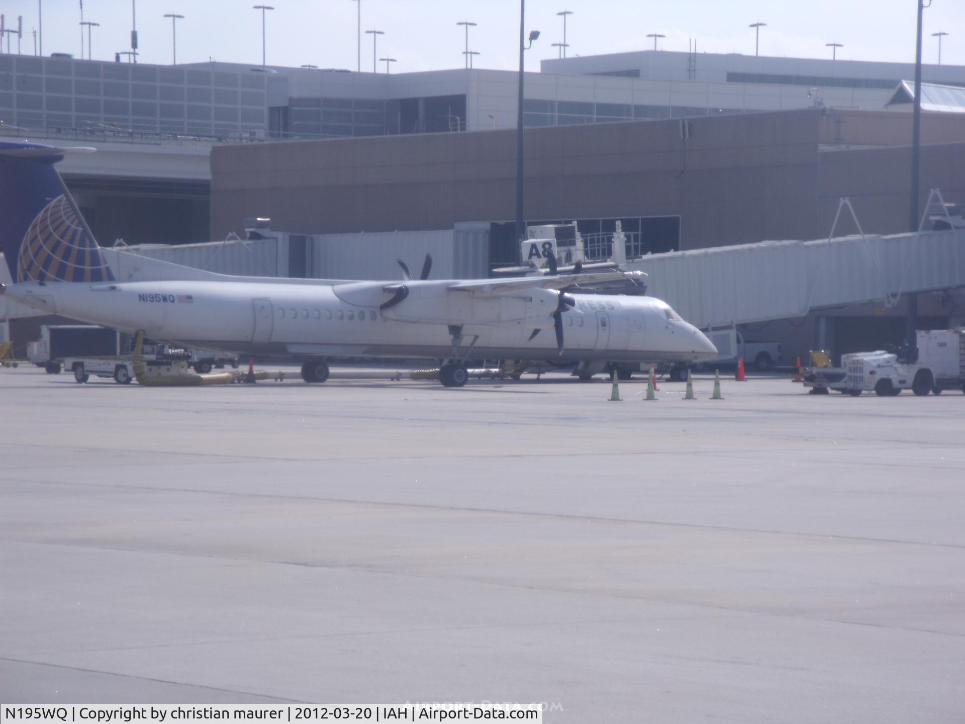 N195WQ, 2008 Bombardier DHC-8-402 Dash 8 C/N 4195, DASH-8