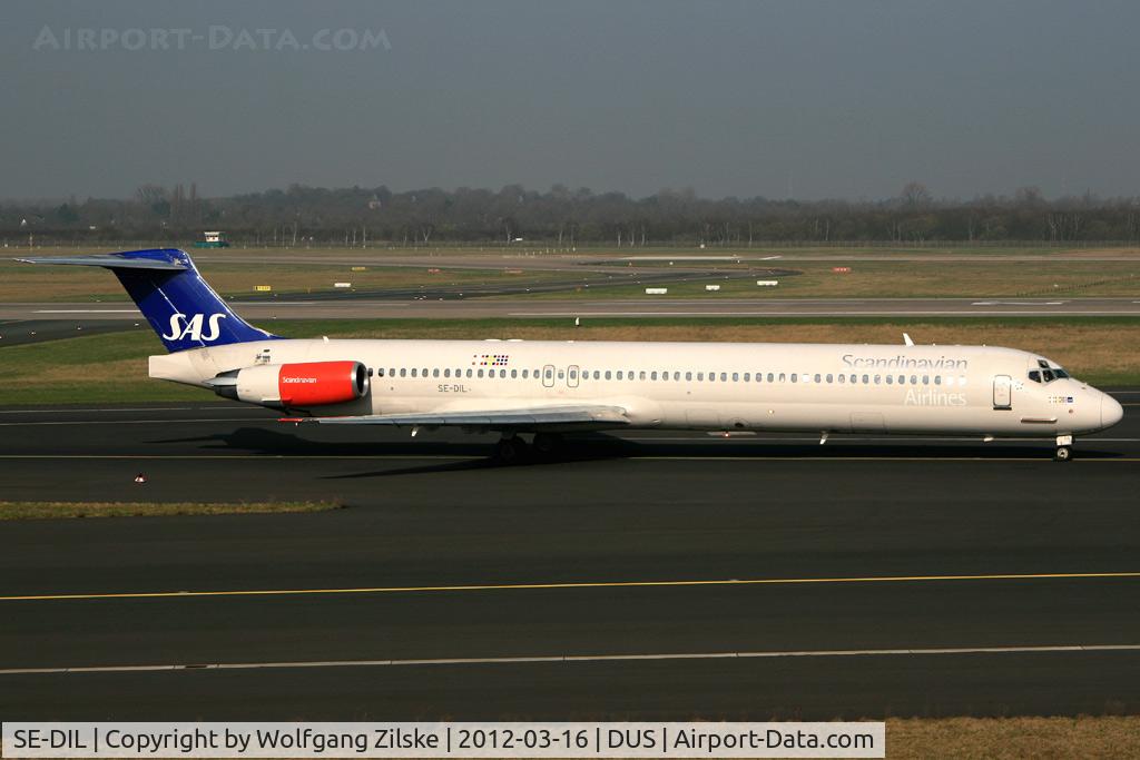 SE-DIL, 1989 McDonnell Douglas MD-82 (DC-9-82) C/N 49913, visitor