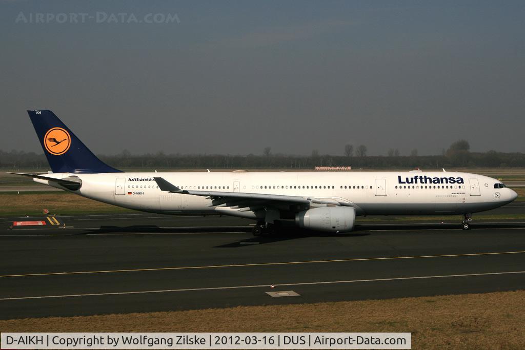 D-AIKH, 2005 Airbus A330-343X C/N 648, visitor