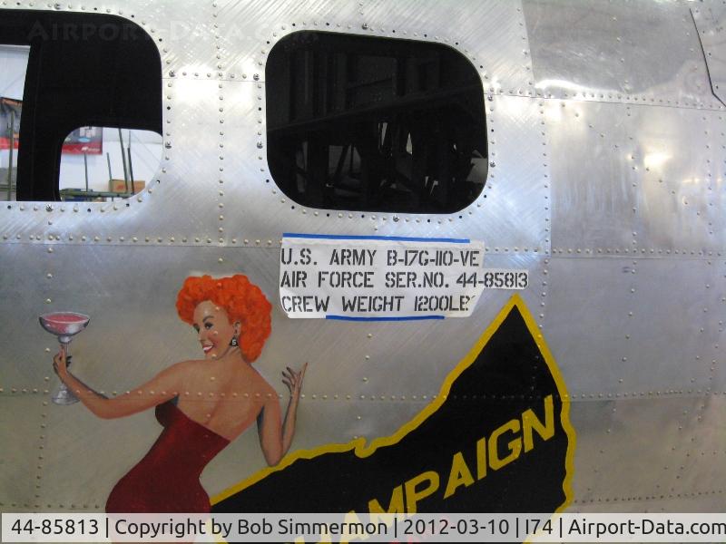 44-85813, 1944 Boeing B-17G Flying Fortress C/N 8722, Artwork and stenciling