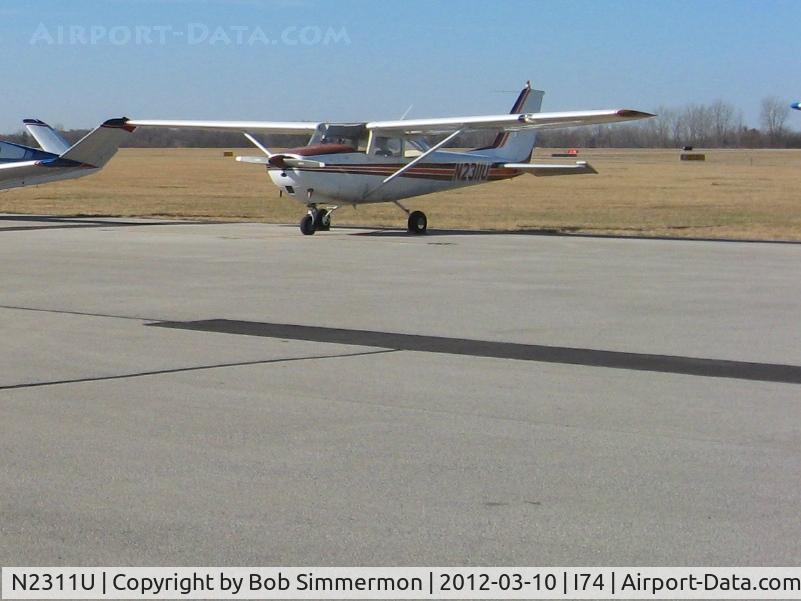 N2311U, 1962 Cessna 172D C/N 17249911, On the ramp at Urbana, Ohio