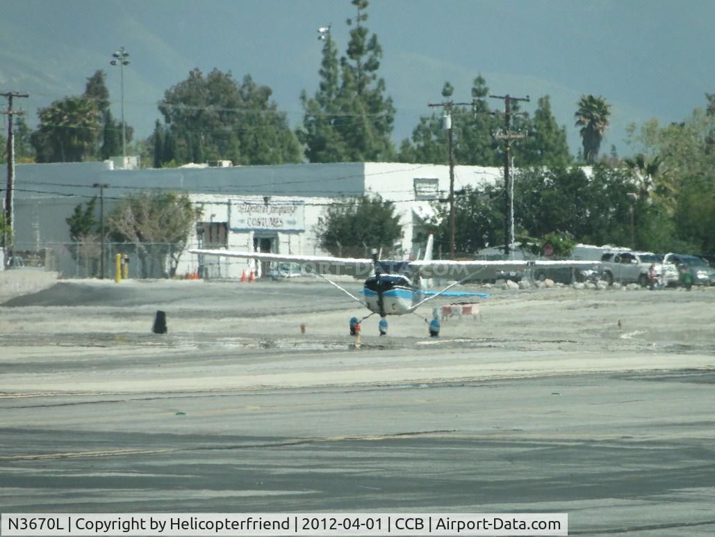 N3670L, 1965 Cessna 172G C/N 17253839, Touching down