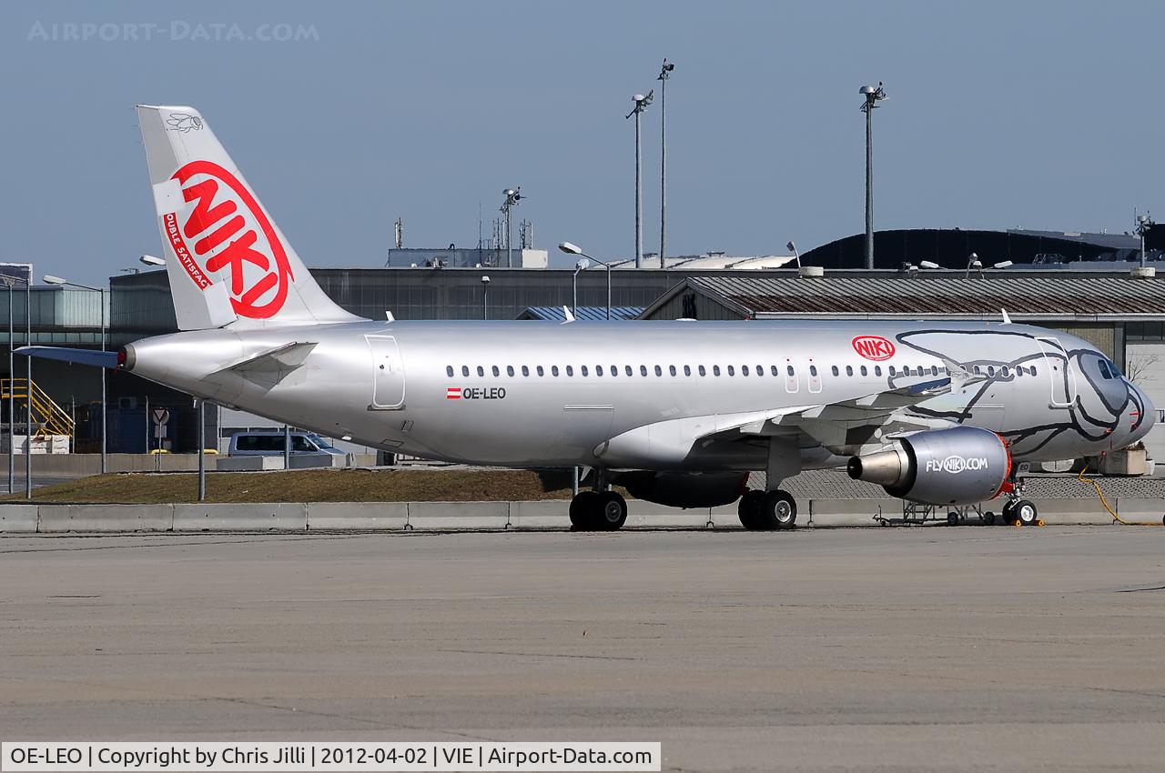 OE-LEO, 2006 Airbus A320-214 C/N 2668, NIKI