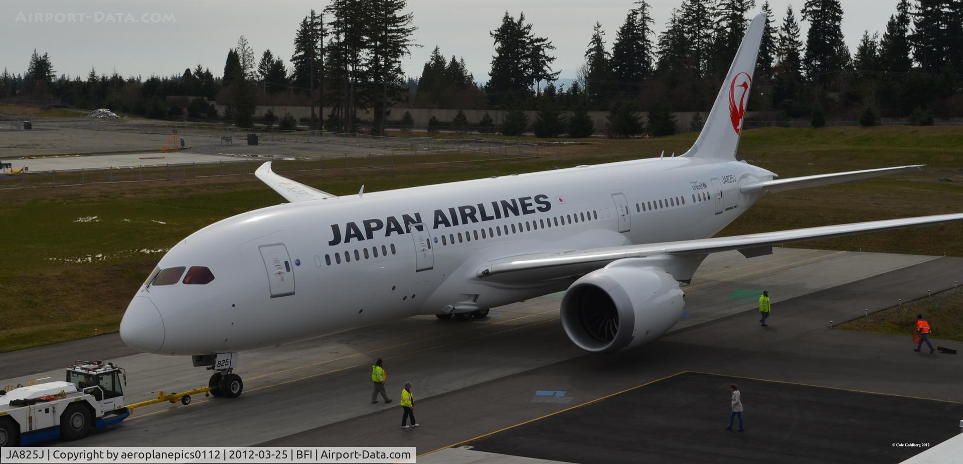 JA825J, 2012 Boeing 787-8 Dreamliner C/N 34835, JA825J seen a day before its delivery.
