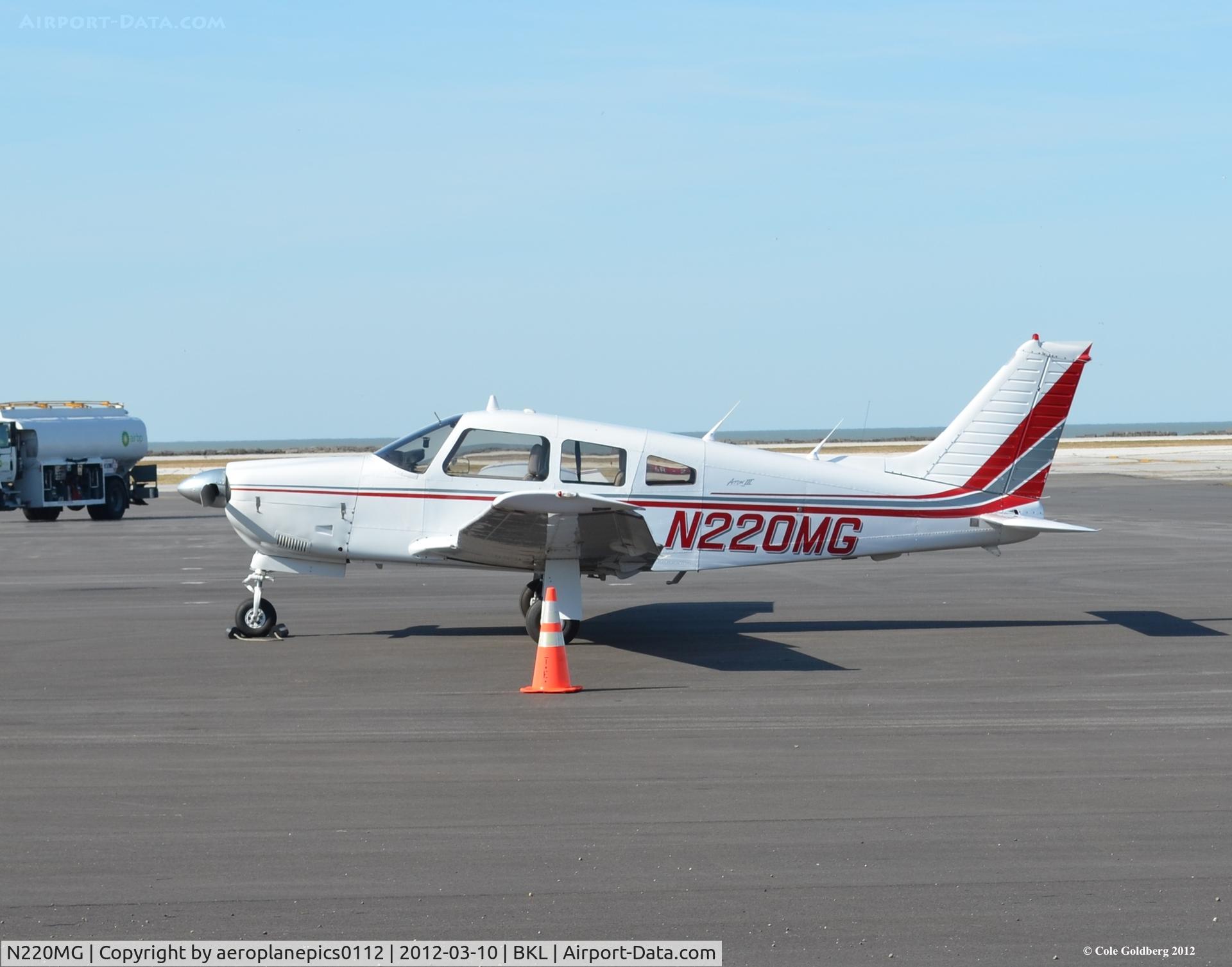 N220MG, 1978 Piper PA-28R-201 Cherokee Arrow III C/N 28R-7837156, N220MG seen on the tarmac at KBKL.