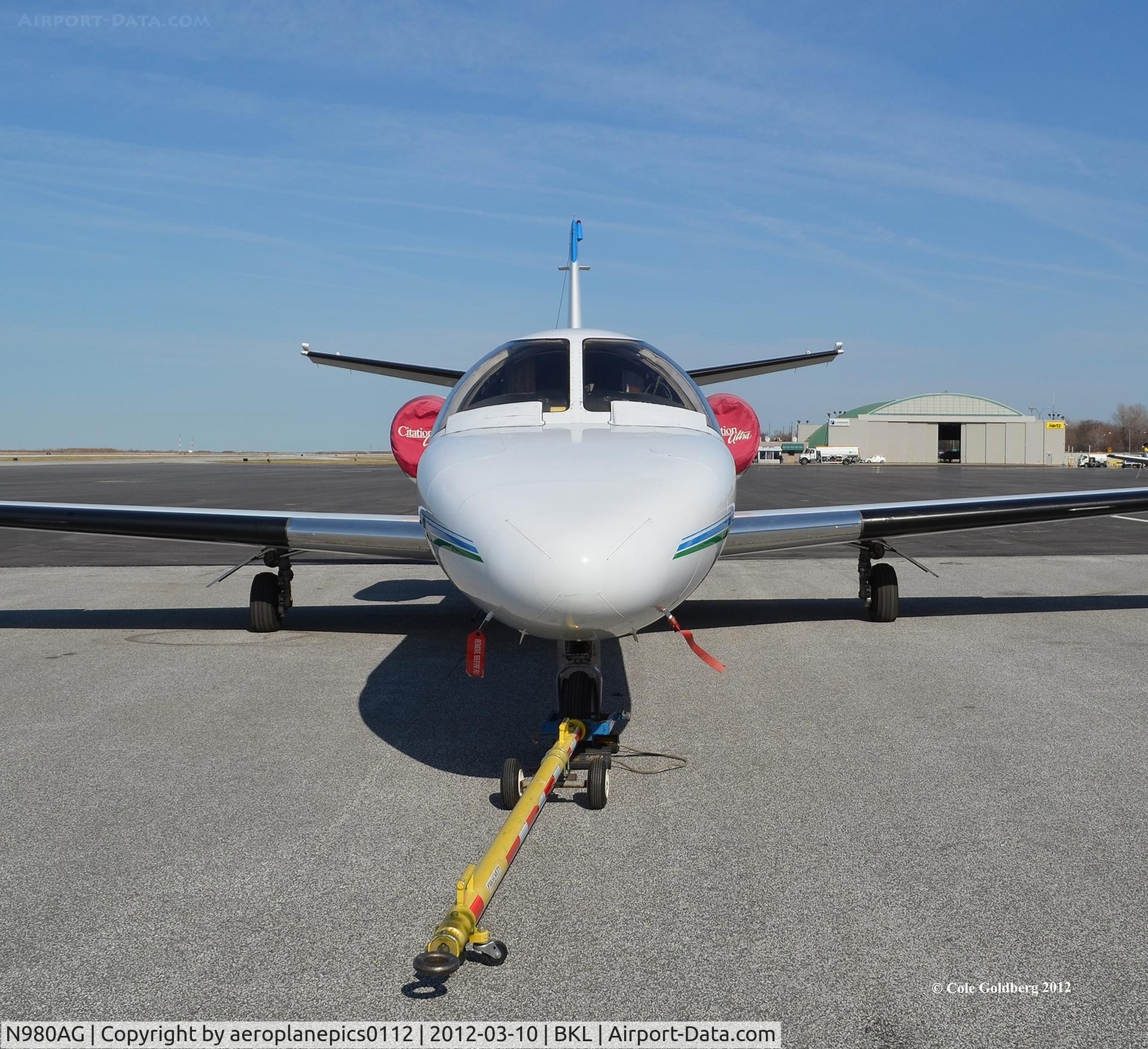 N980AG, 1996 Cessna 560 Citation Ultra C/N 560-0348, A nose view of N980AG while on the tarmac at KBKL.