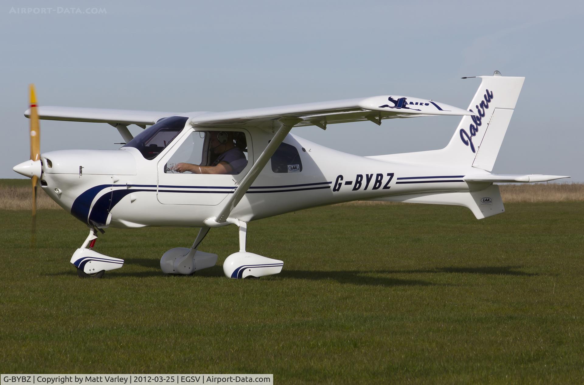 G-BYBZ, 1999 Jabiru SK C/N PFA 274-13290, About to depart the fly in.