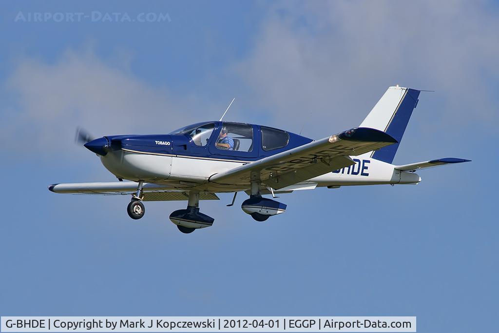 G-BHDE, 1980 Socata TB-10 Tobago C/N 58, On approach to runway 27.