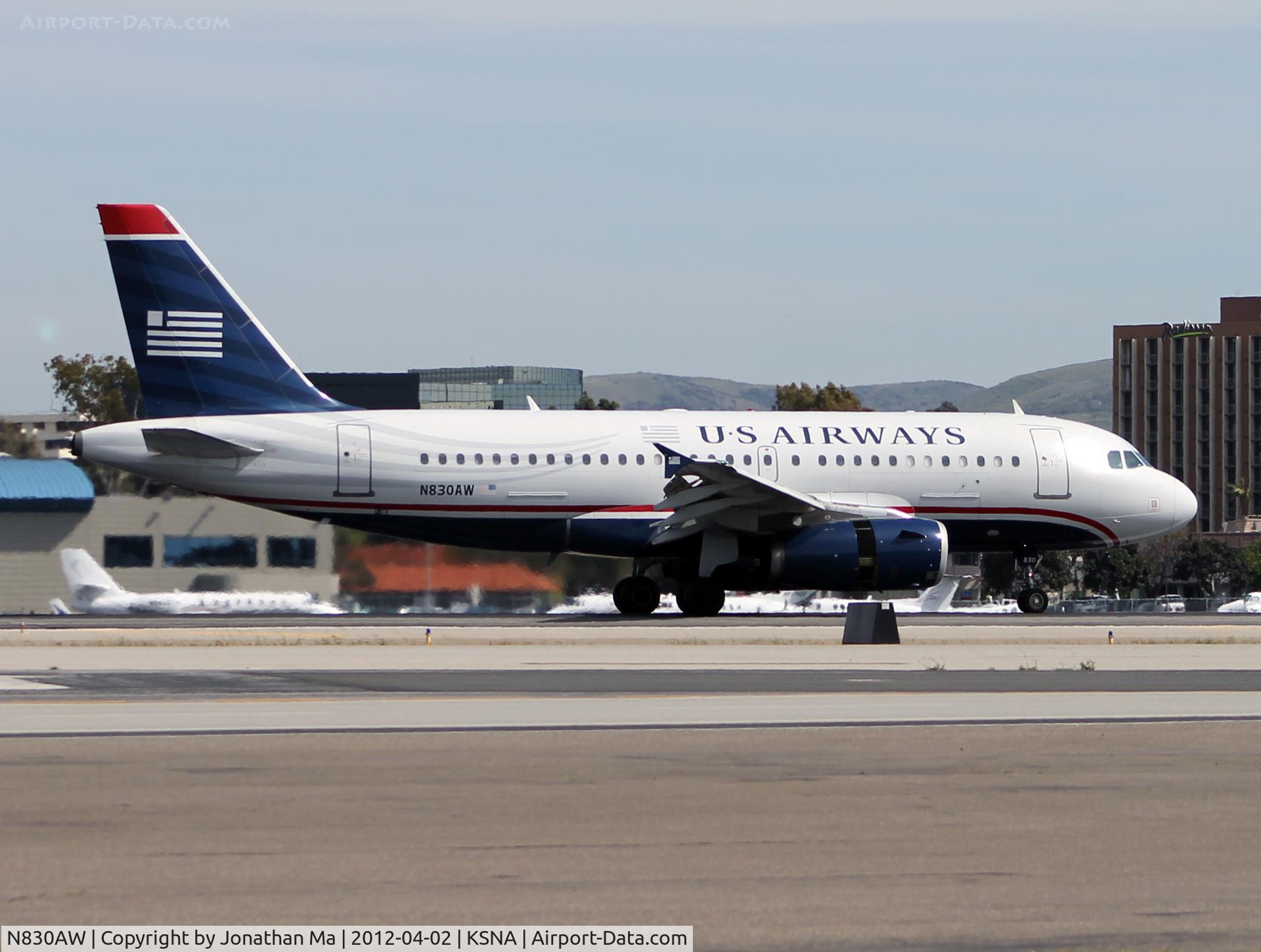 N830AW, 2001 Airbus A319-132 C/N 1565, A319 reversing on RWY 19R