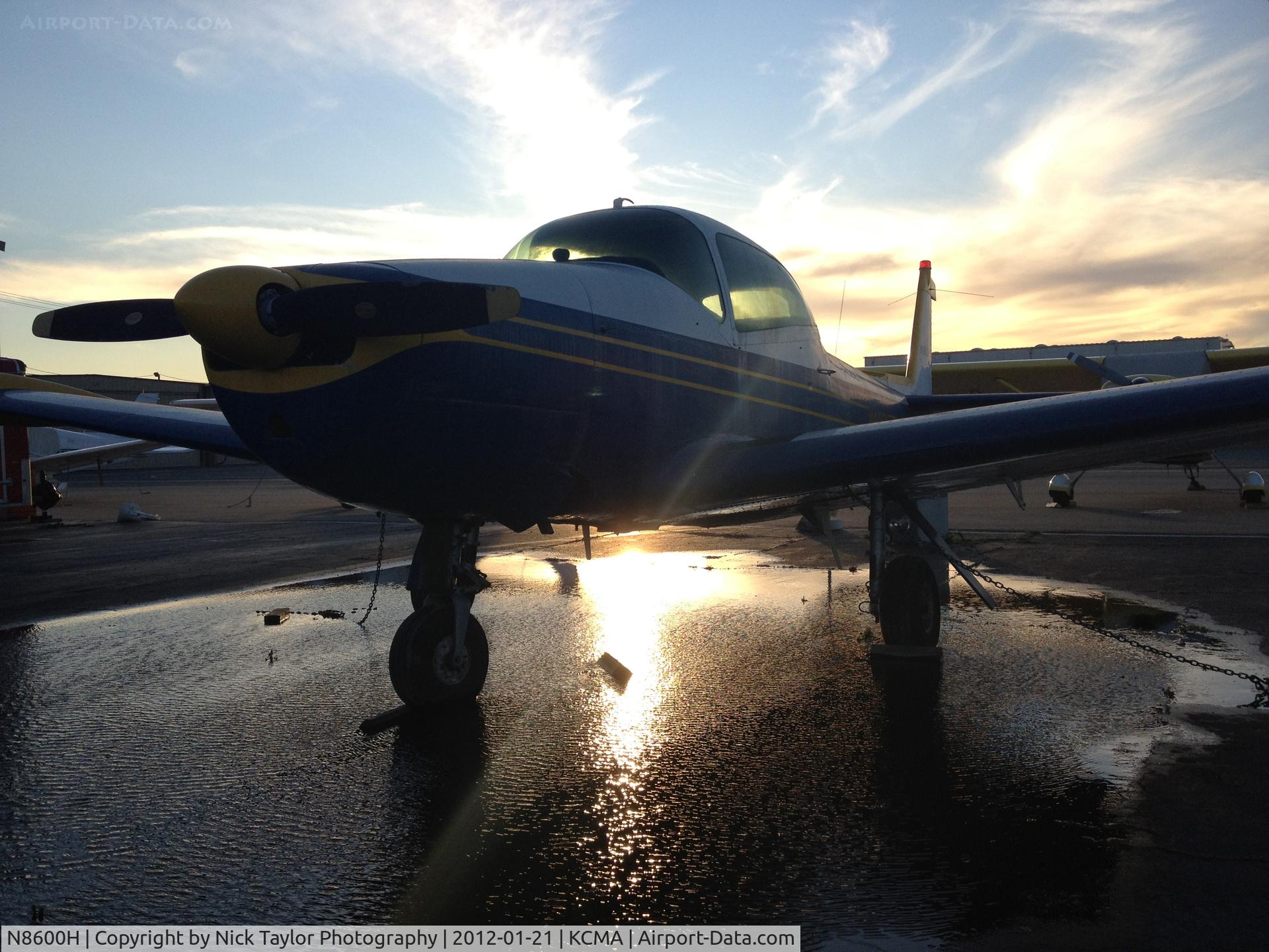 N8600H, 1947 North American Navion (NA-145) C/N NAV-4-565, Parked near the CAF ramp