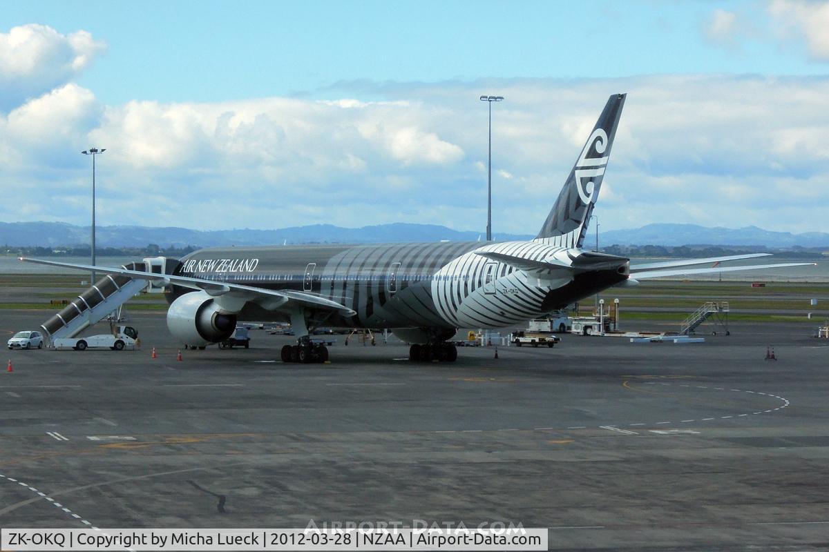 ZK-OKQ, 2011 Boeing 777-306/ER C/N 40689, At Auckland