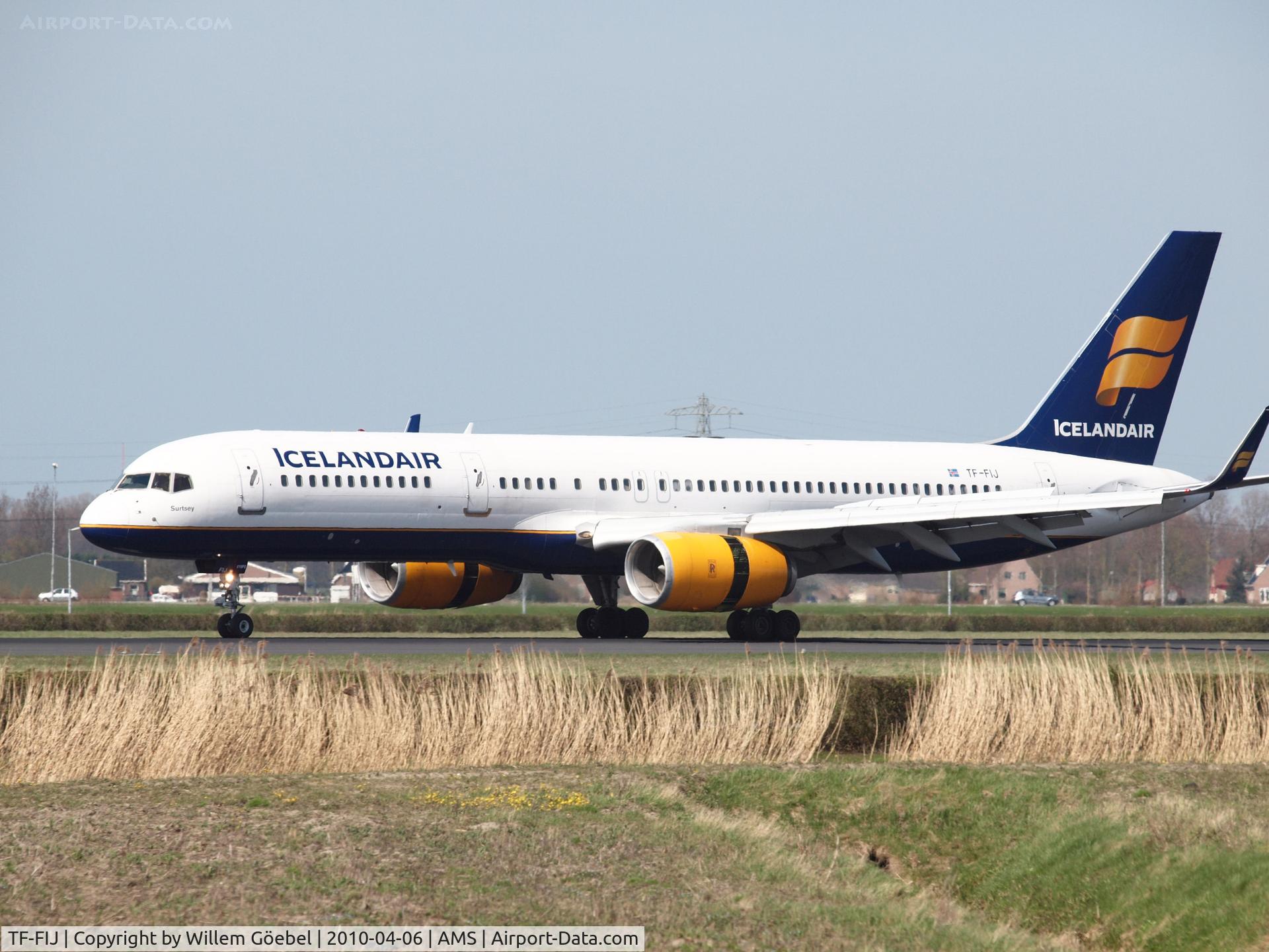 TF-FIJ, 1991 Boeing 757-208 C/N 25085, Taxi to the gate of Schiphol Airport