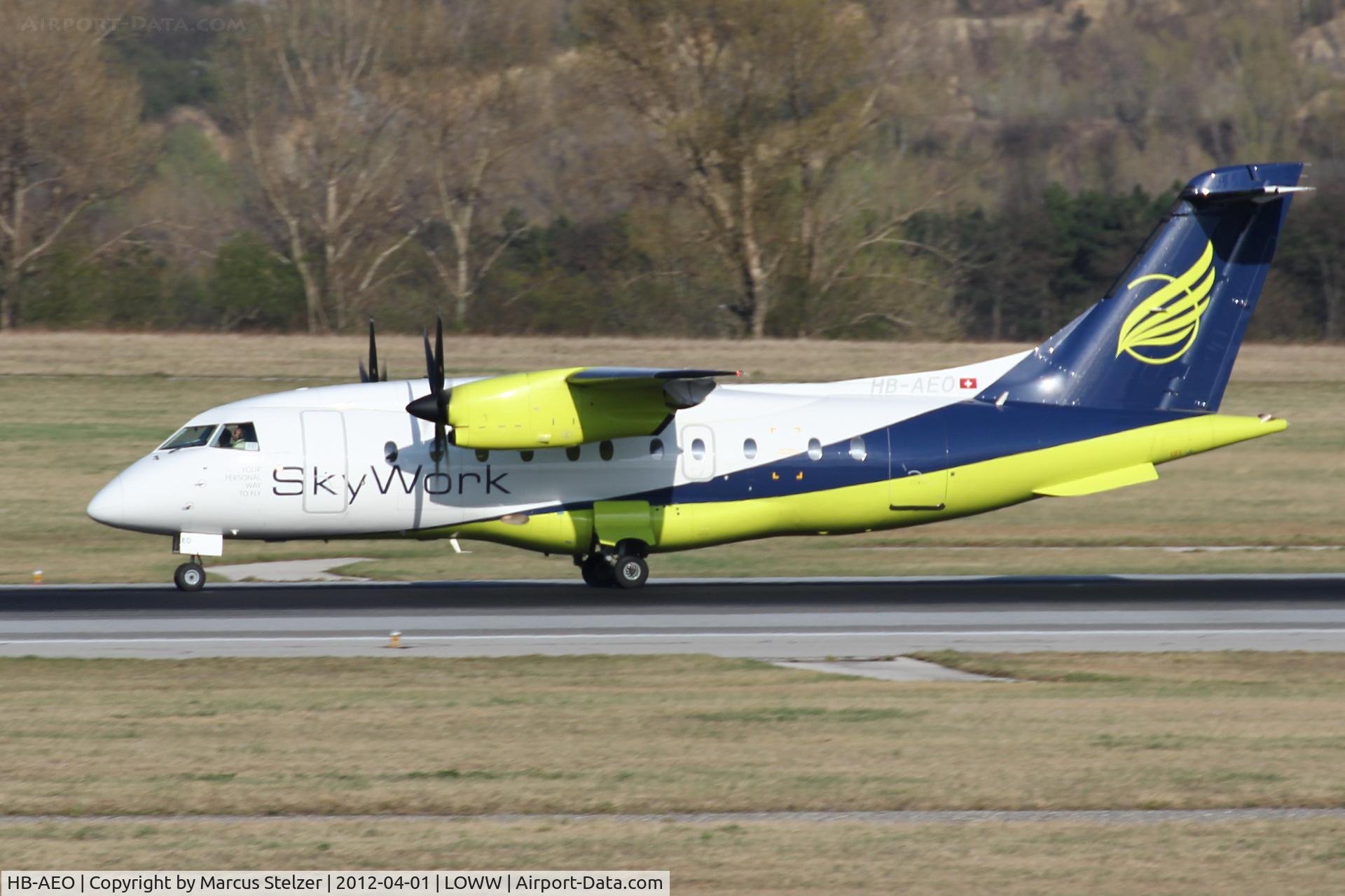 HB-AEO, 1995 Dornier 328-100 C/N 3061, Landing 34