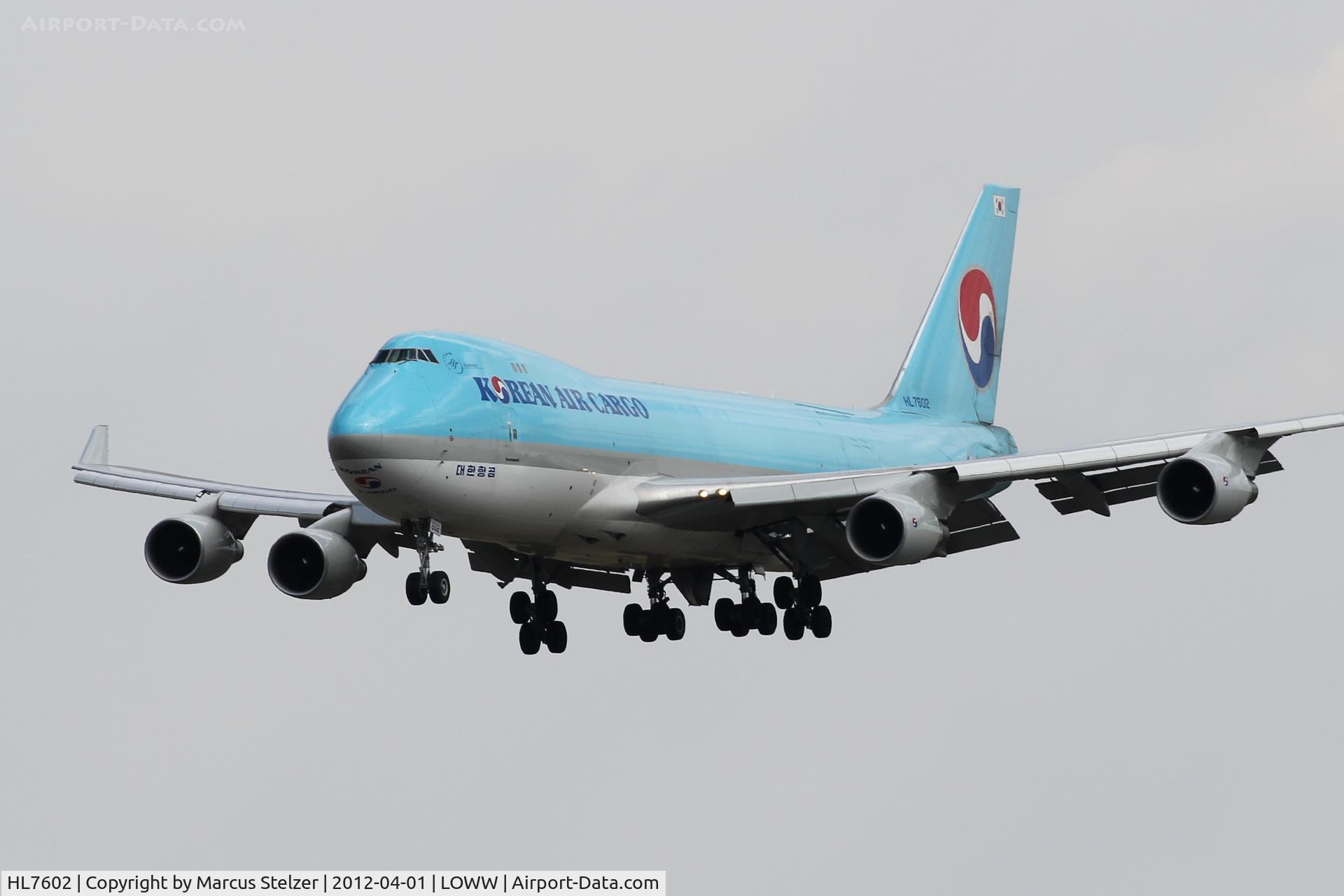 HL7602, 2005 Boeing 747-4B5F/SCD C/N 34301, Landing 34