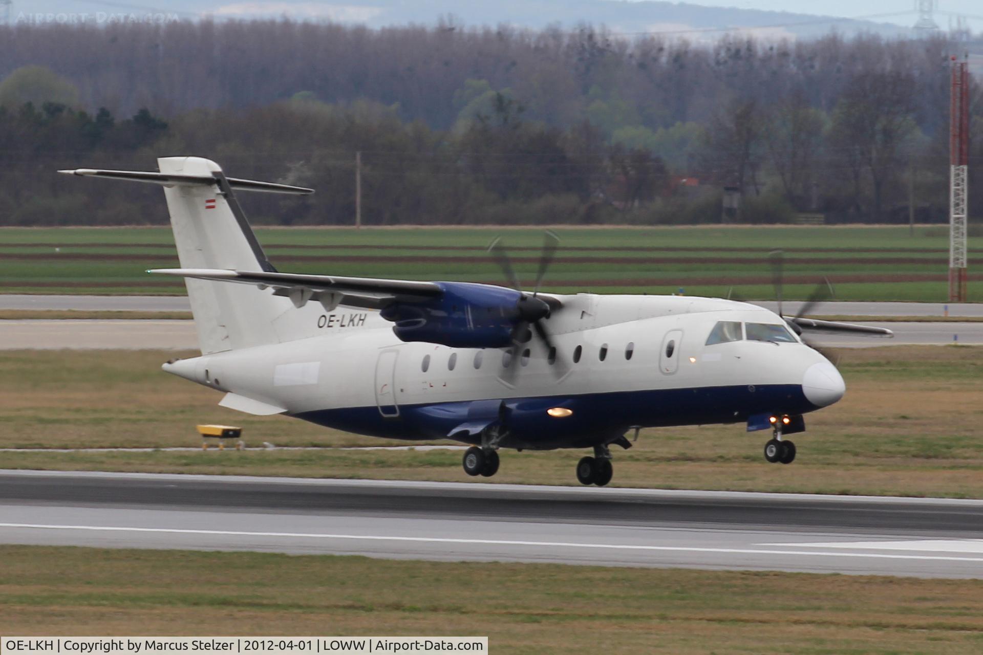 OE-LKH, 2005 Dornier 328-100 C/N 3055, Crosswind Landing