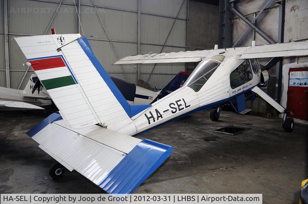 HA-SEL, 1988 PZL-Okecie PZL-104 Wilga 35A C/N 19880864, in the hangar at Budaörs