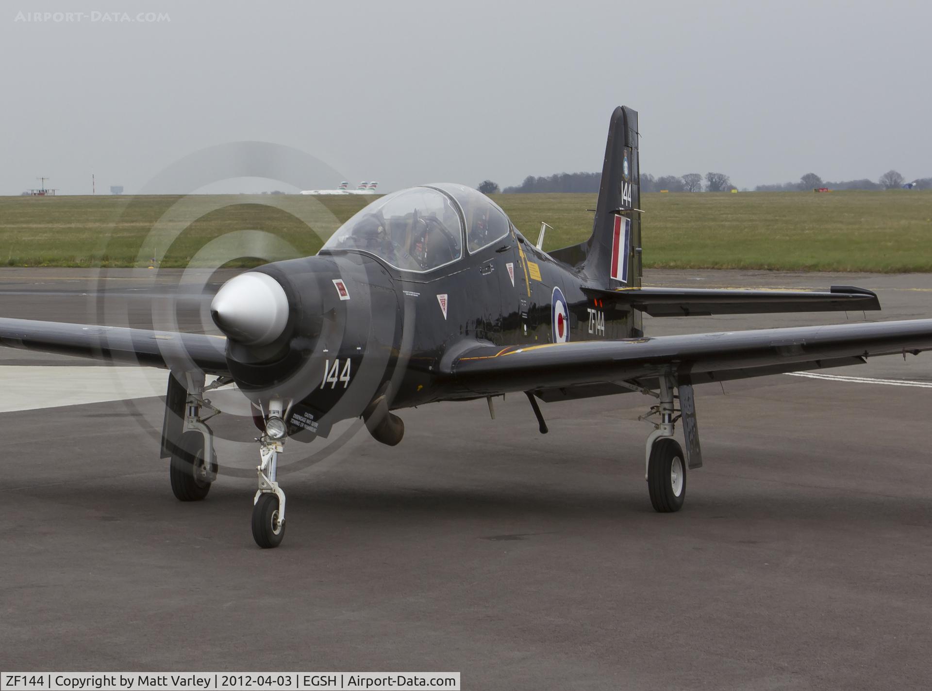 ZF144, 1988 Short S-312 Tucano T1 C/N S010/T10, Performing an engine run.