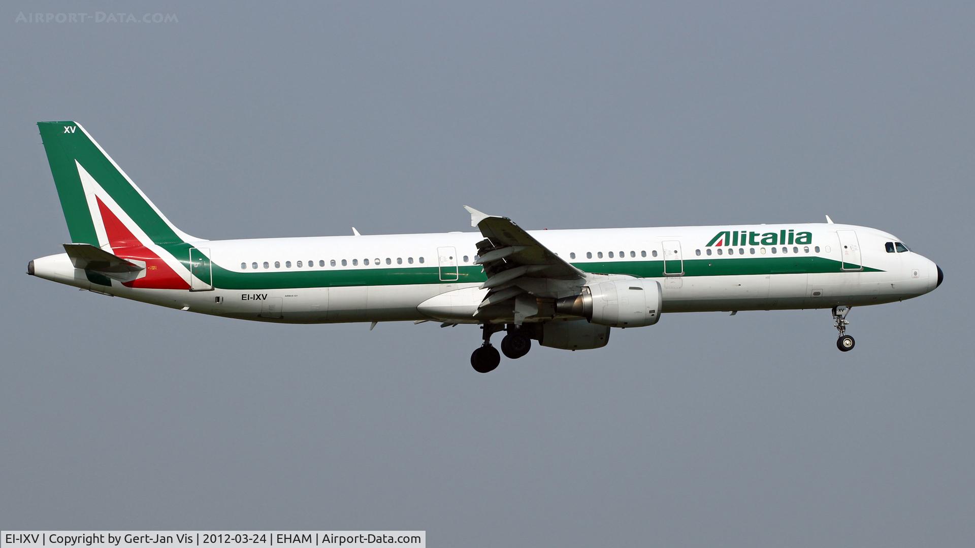 EI-IXV, 1998 Airbus A321-112 C/N 819, About to land rw06