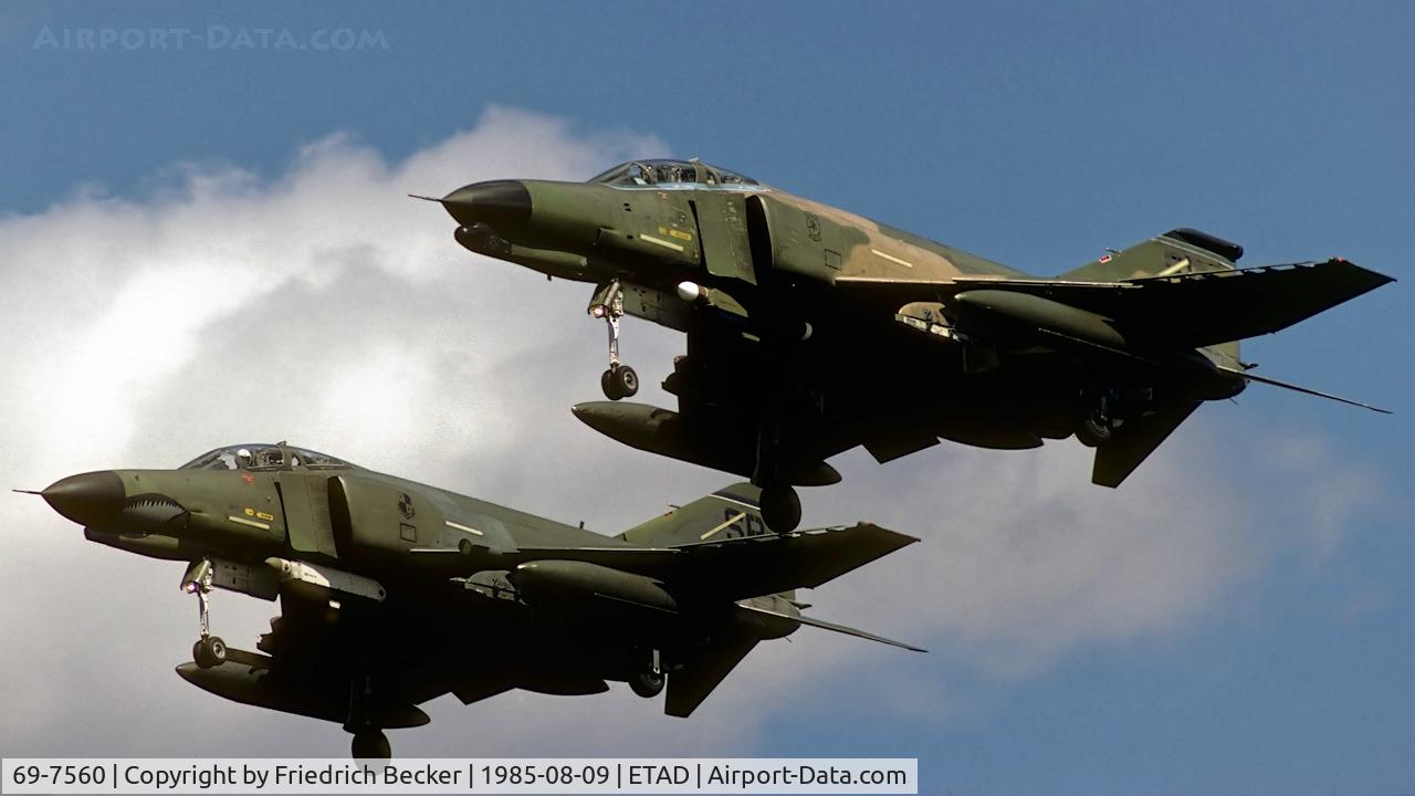 69-7560, 1969 McDonnell Douglas F-4G Phantom II C/N 4009, hunter-killer team on final