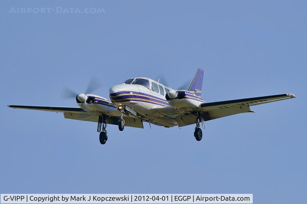 G-VIPP, 1979 Piper PA-31-350 Navajo Chieftain Chieftain C/N 31-7952244, On approach to runway 27.