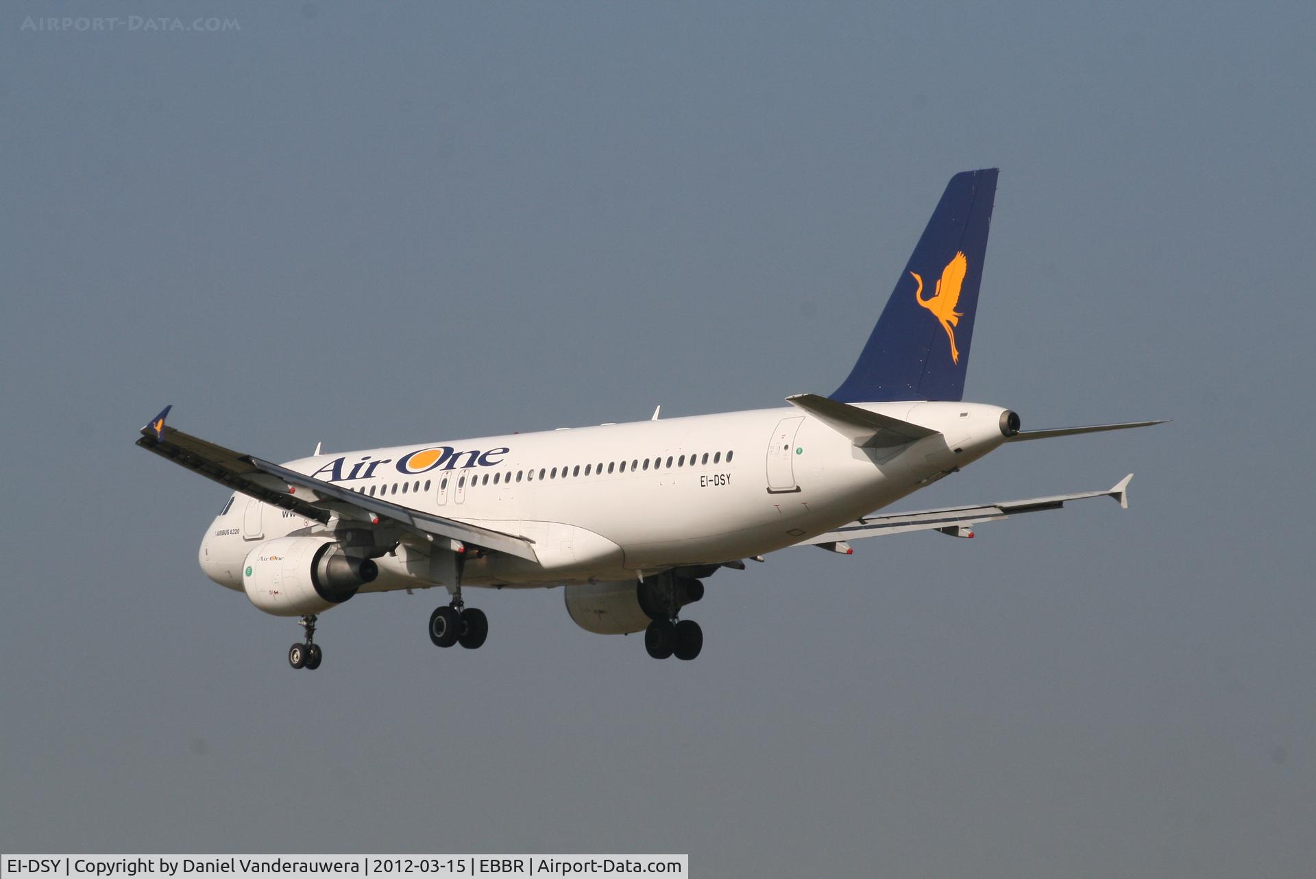 EI-DSY, 2008 Airbus A320-216 C/N 3666, Flight AZ156 is descending to RWY 25L