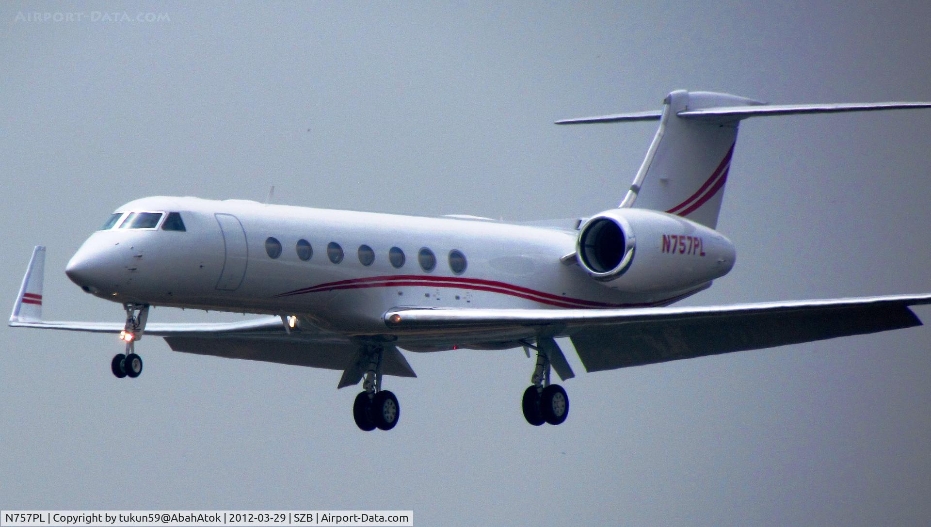 N757PL, 2009 Gulfstream Aerospace GV-SP (G550) C/N 5249, Private Jet