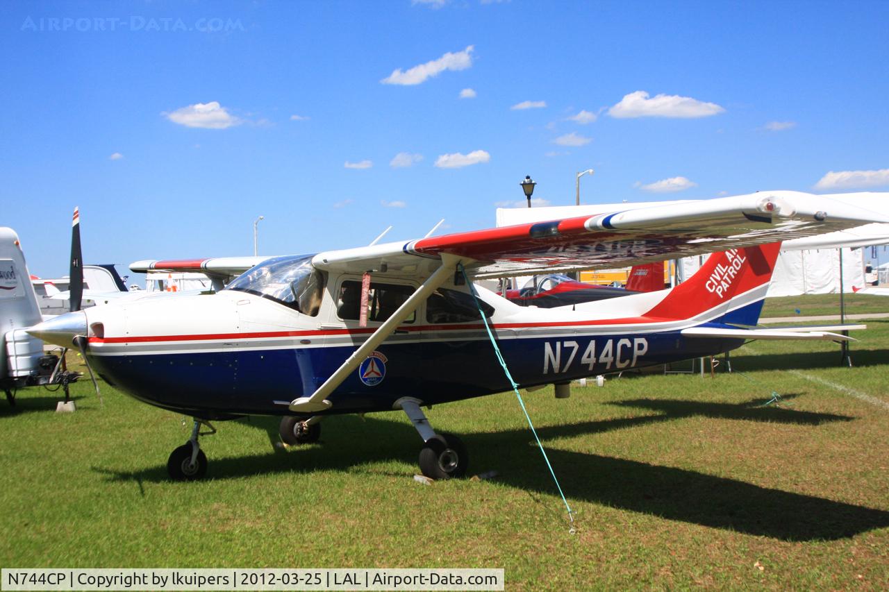 N744CP, 2006 Cessna 182T Skylane C/N 18281803, At Sun'n Fun 2012